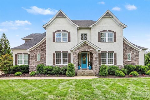 Photo of 4002 Soleado Drive, Matthews, NC 28104 (MLS # 4383099)