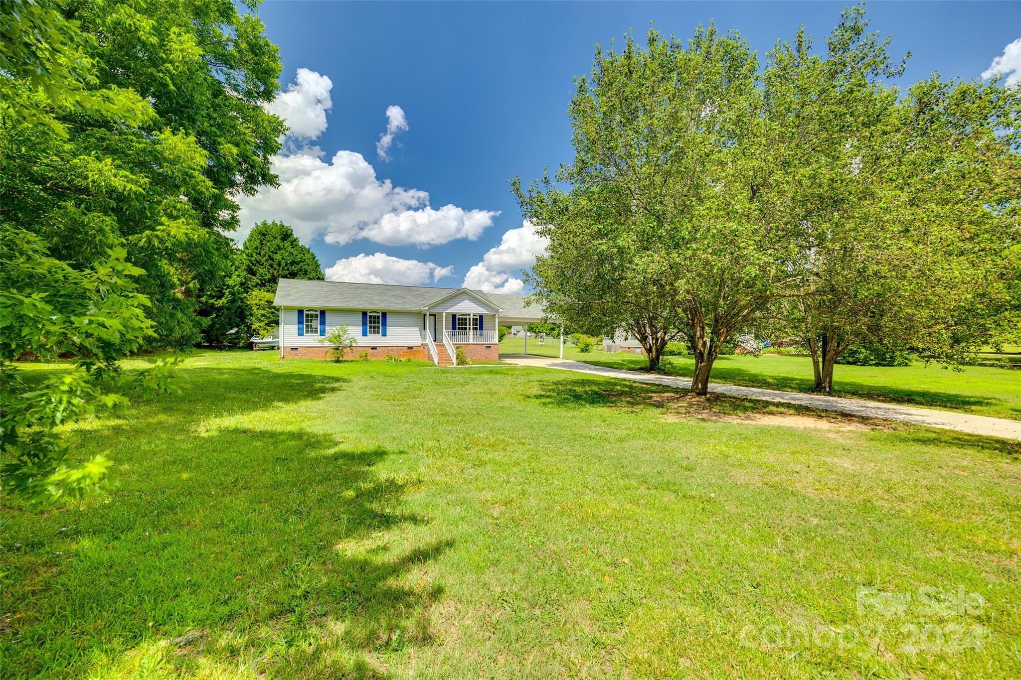 Quail Lakes - Residential