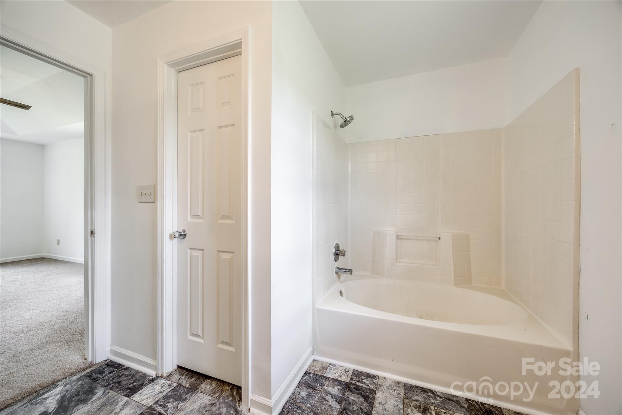 Quail Lakes - Residential