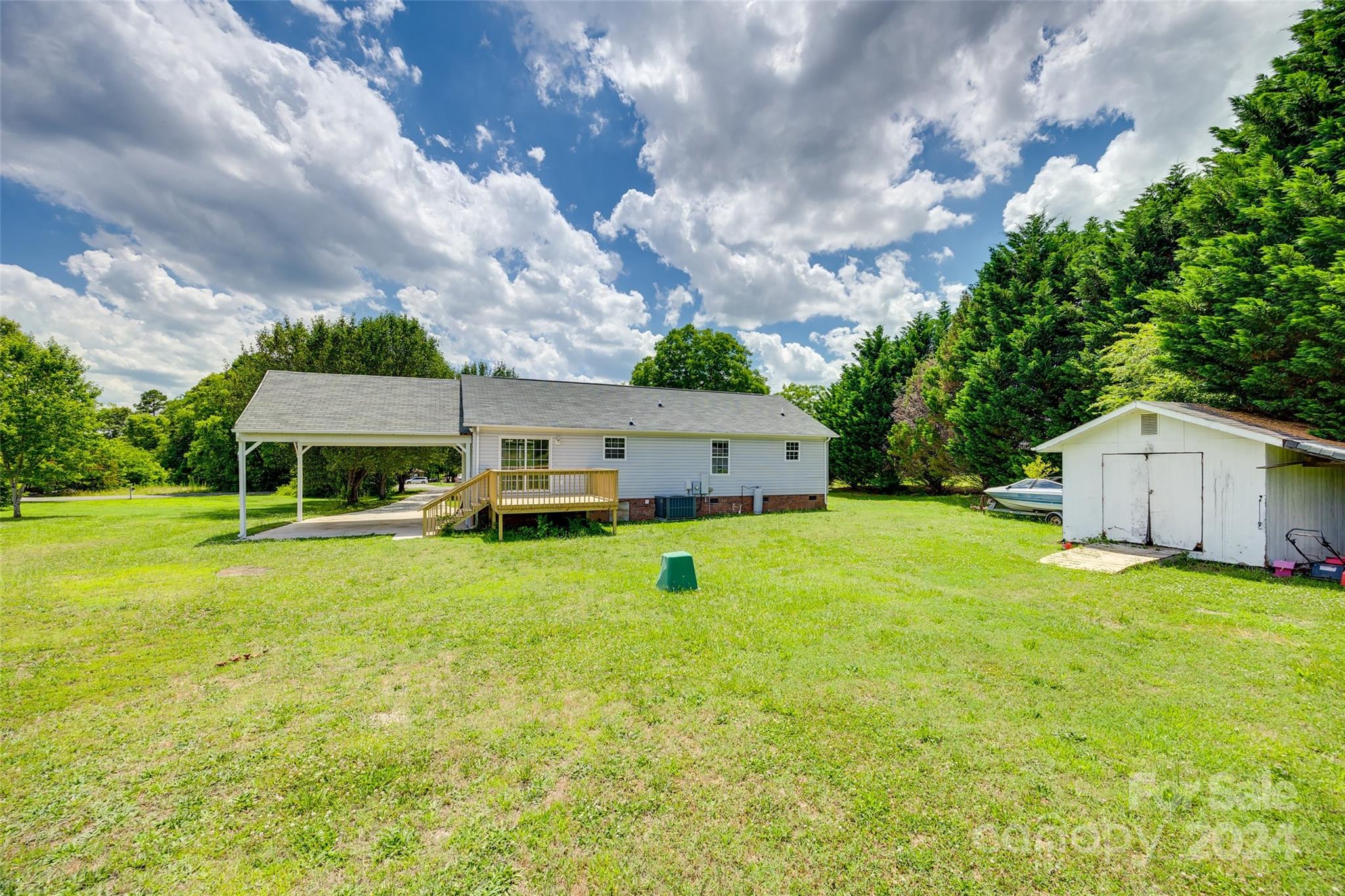 Quail Lakes - Residential