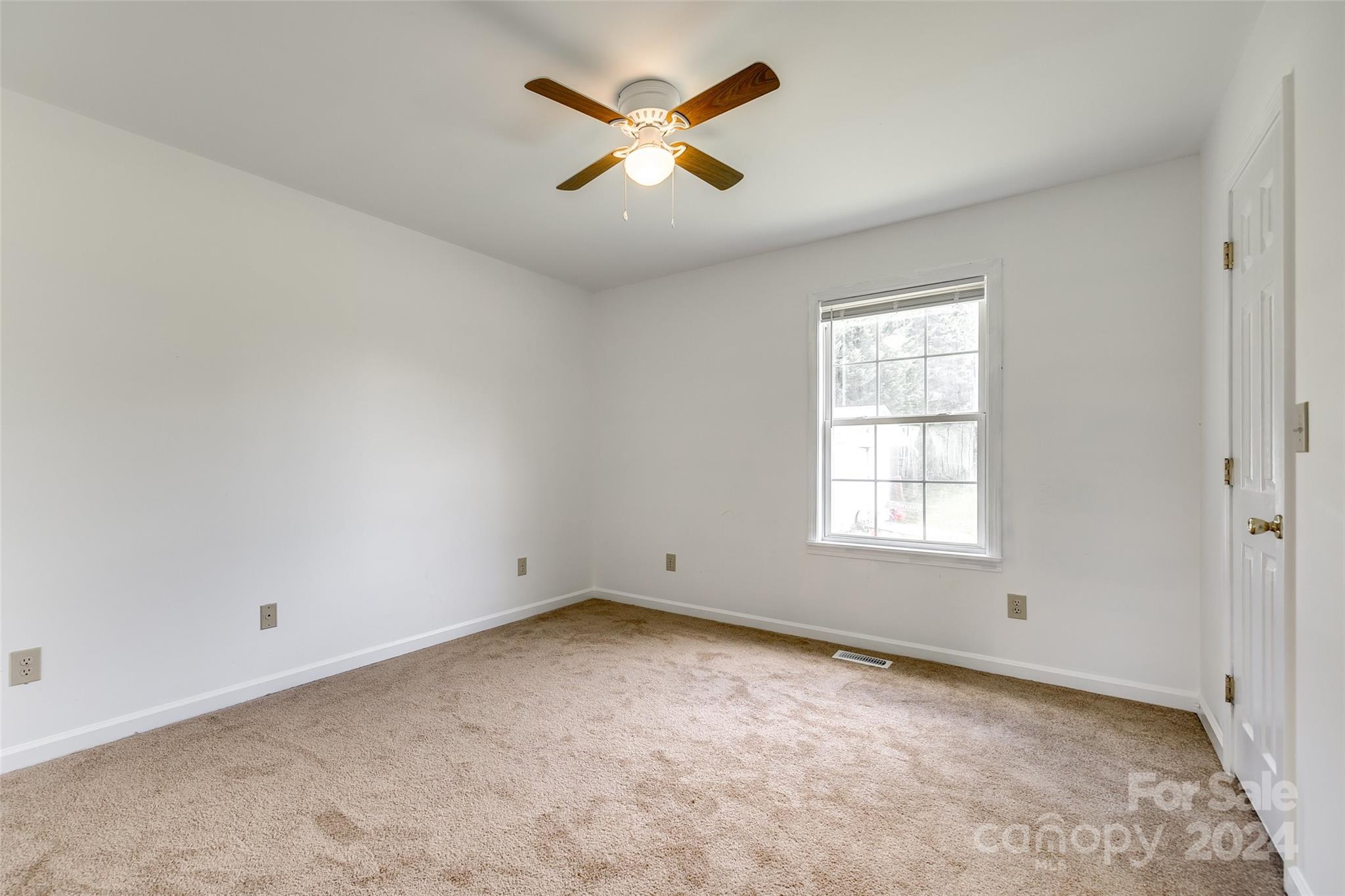 Quail Lakes - Residential