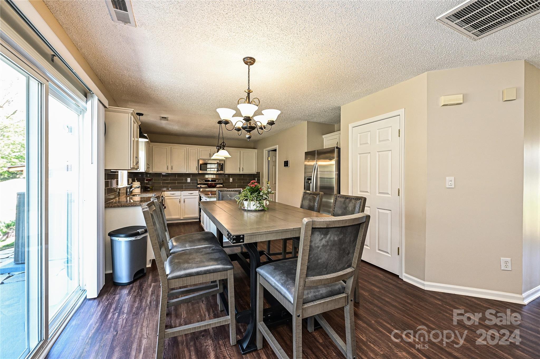 Amber Woods - Residential