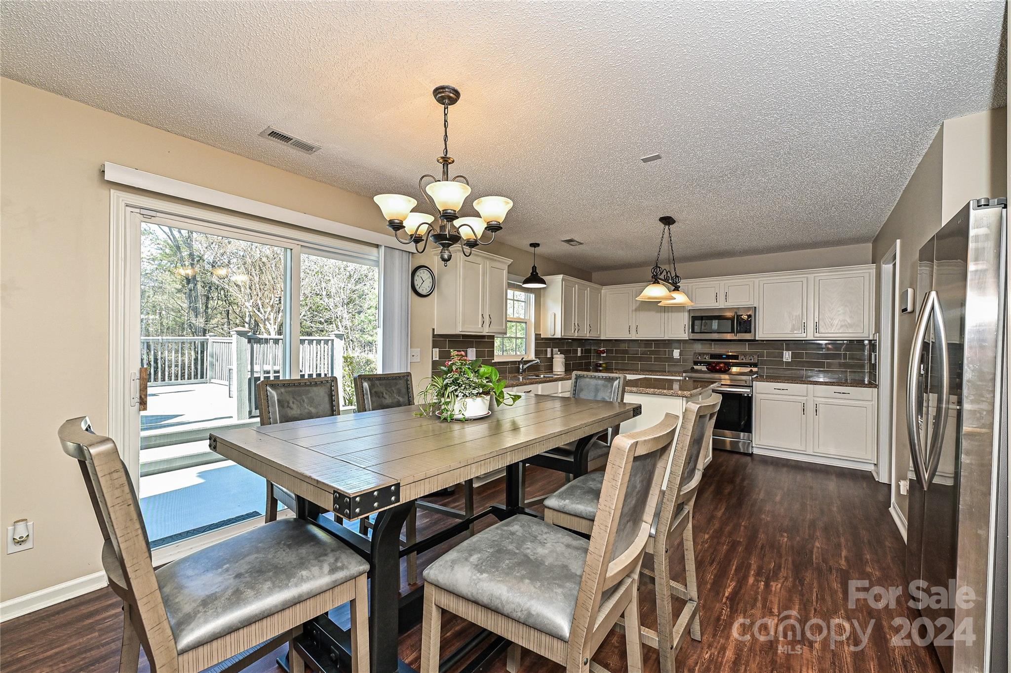 Amber Woods - Residential