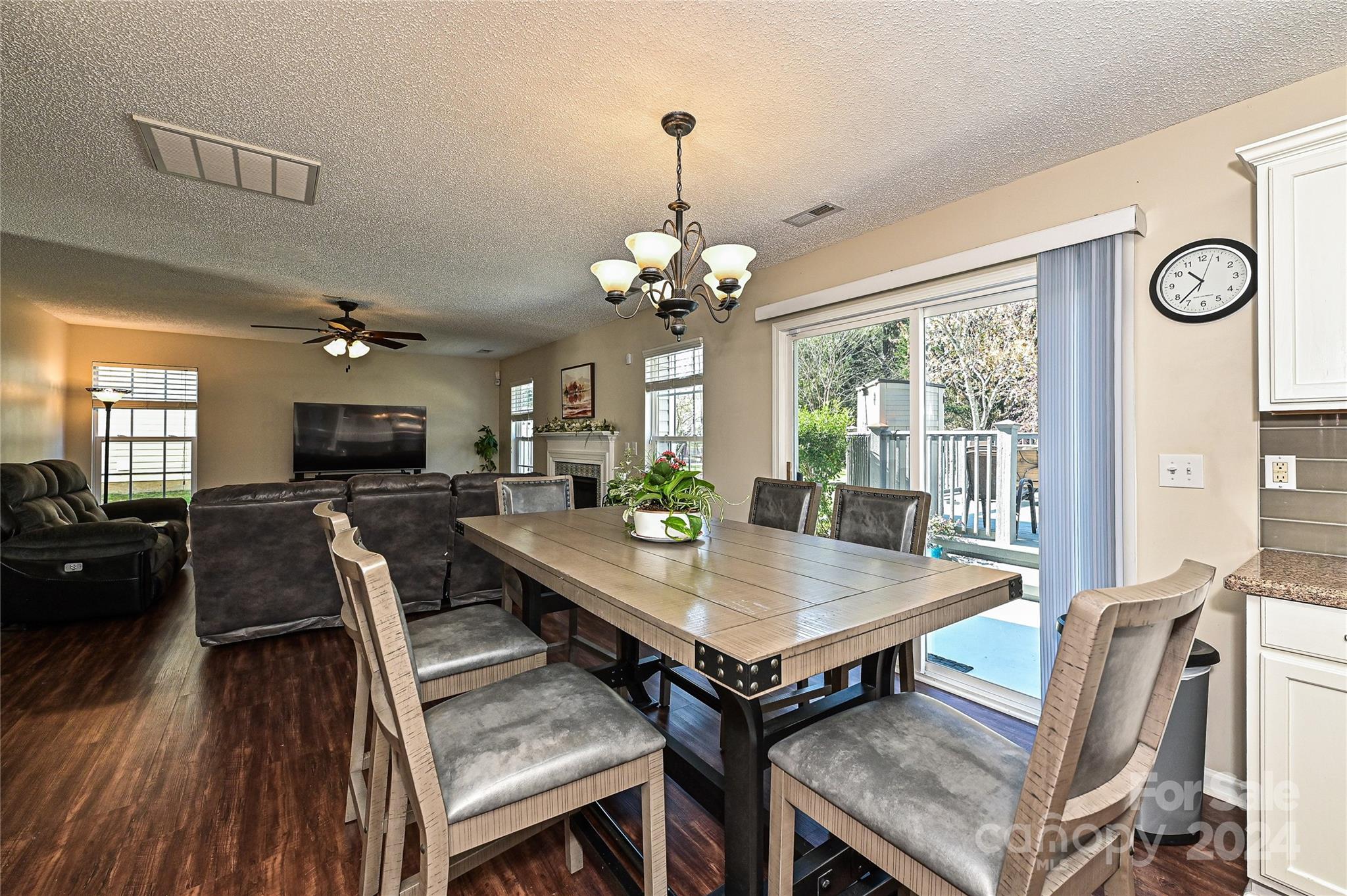 Amber Woods - Residential