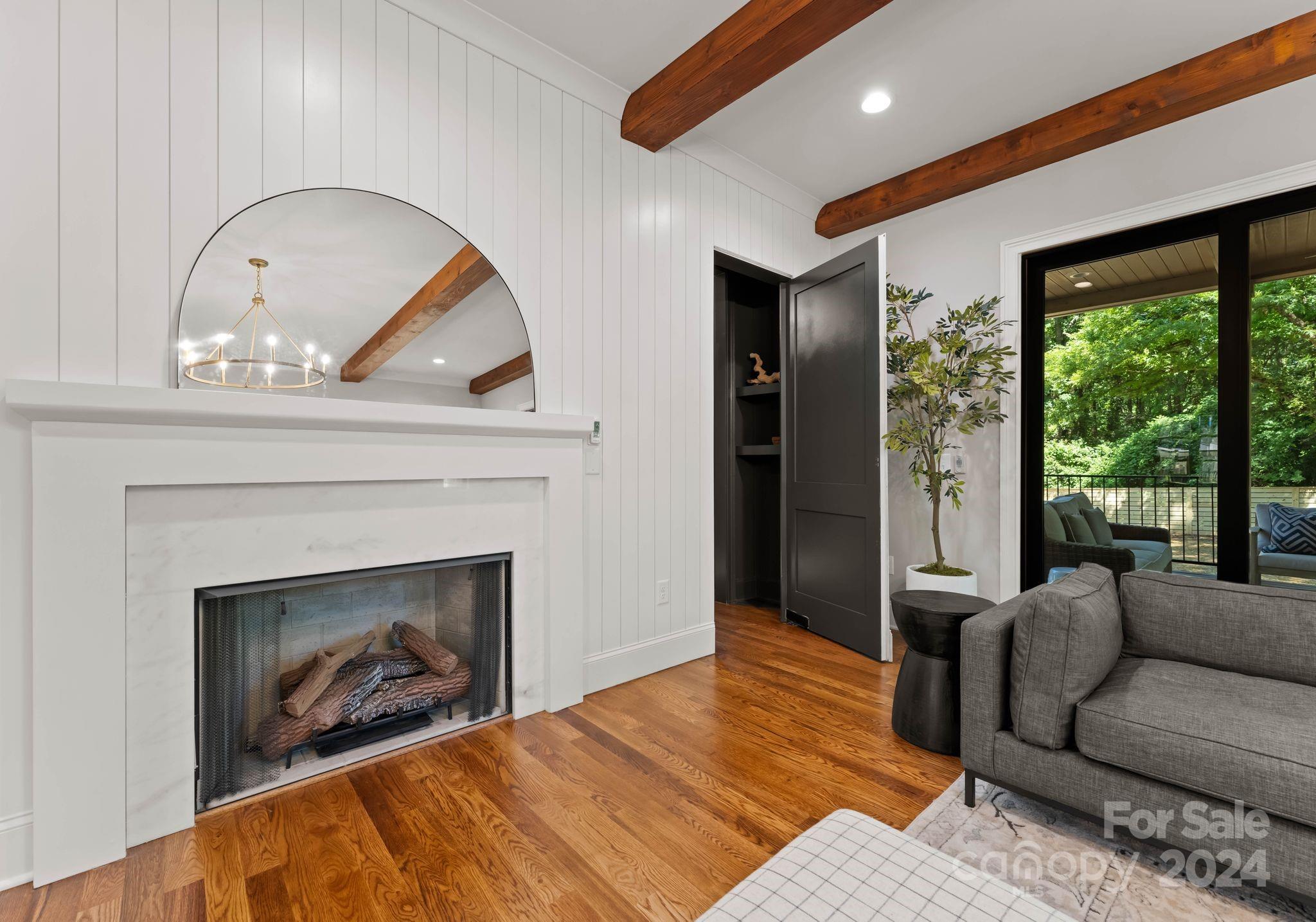 Oakhurst - Residential