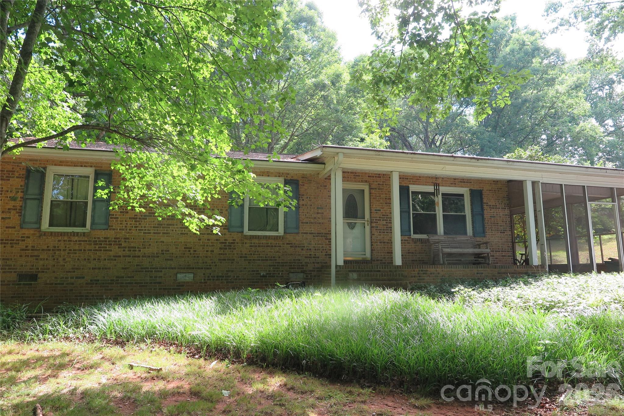 112 Glenn Oaks Drive