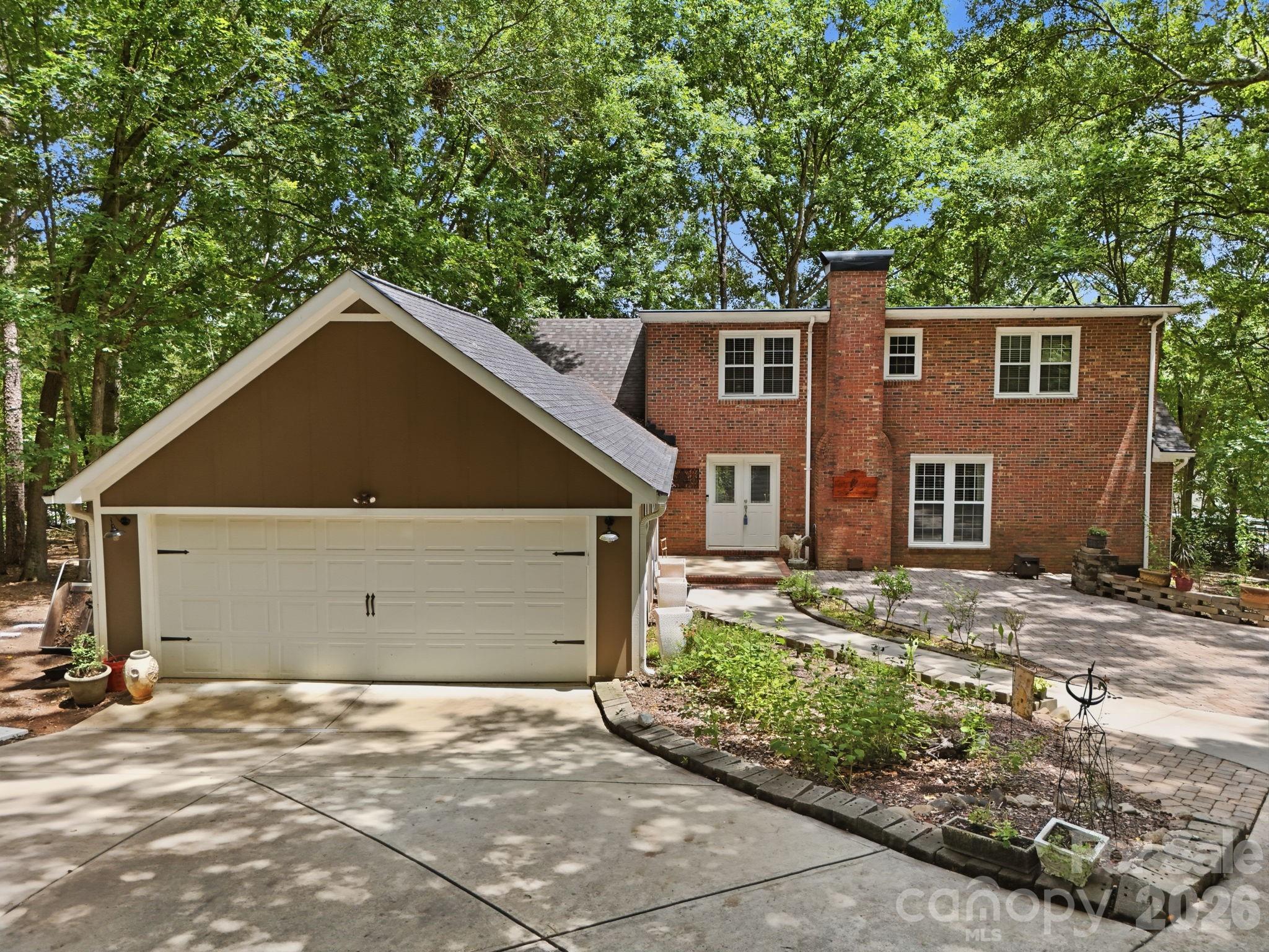 9475 Man O War Road
