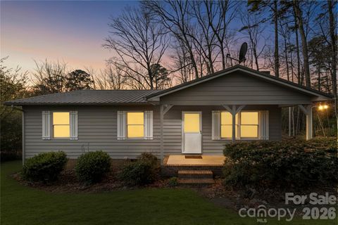 213 Woodrun Drive Mount Gilead NC 27306