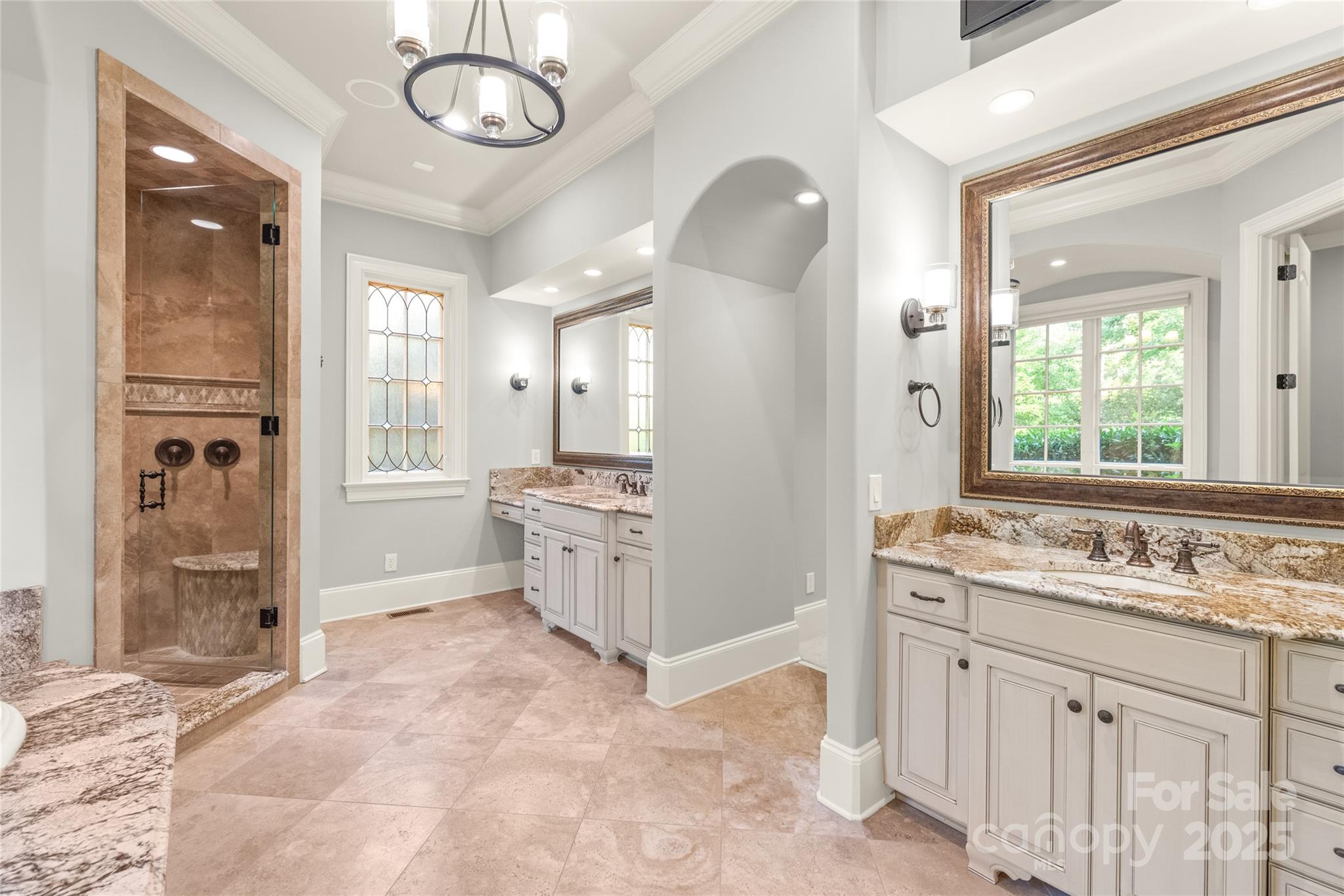 The Peninsula - Residential