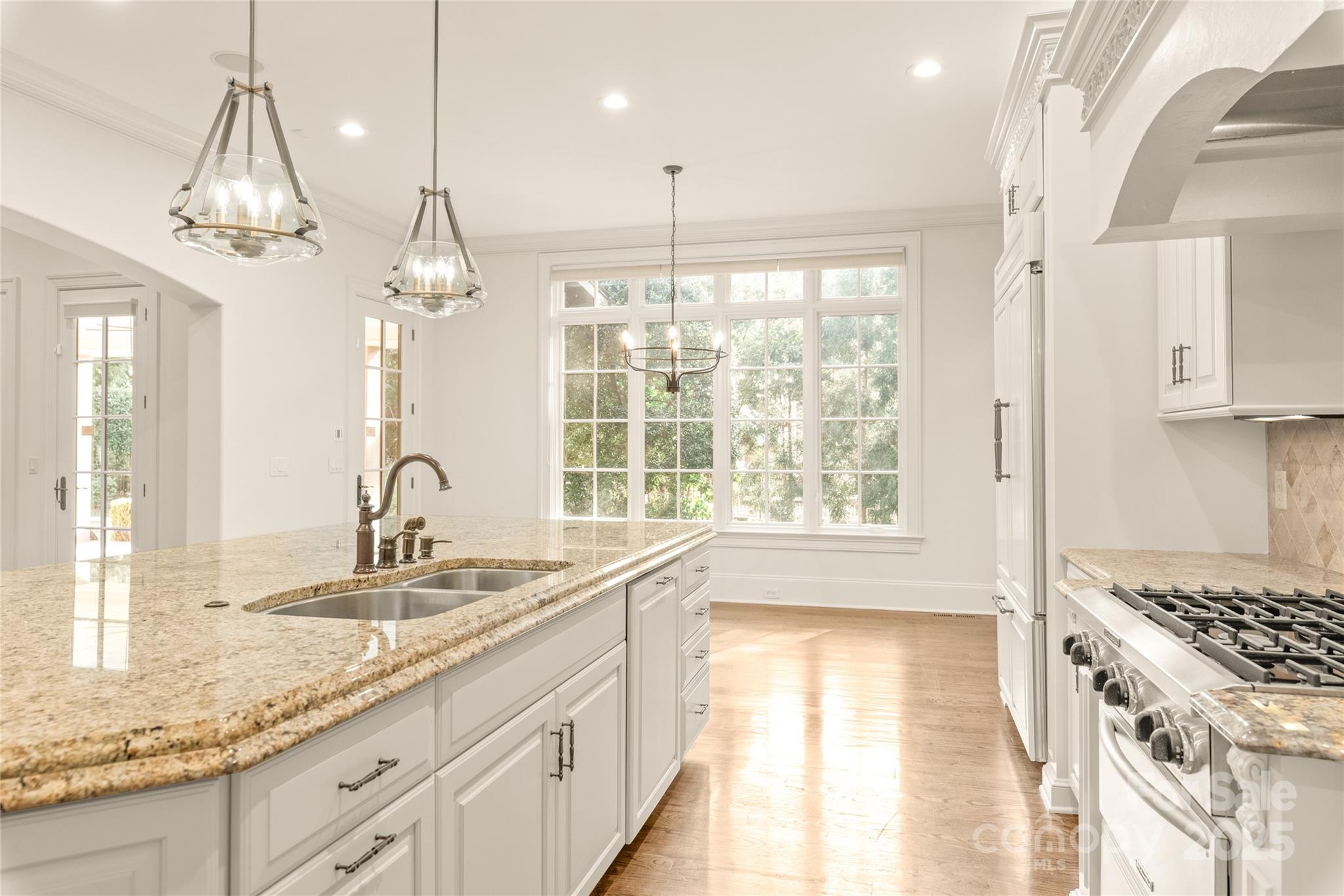 The Peninsula - Residential