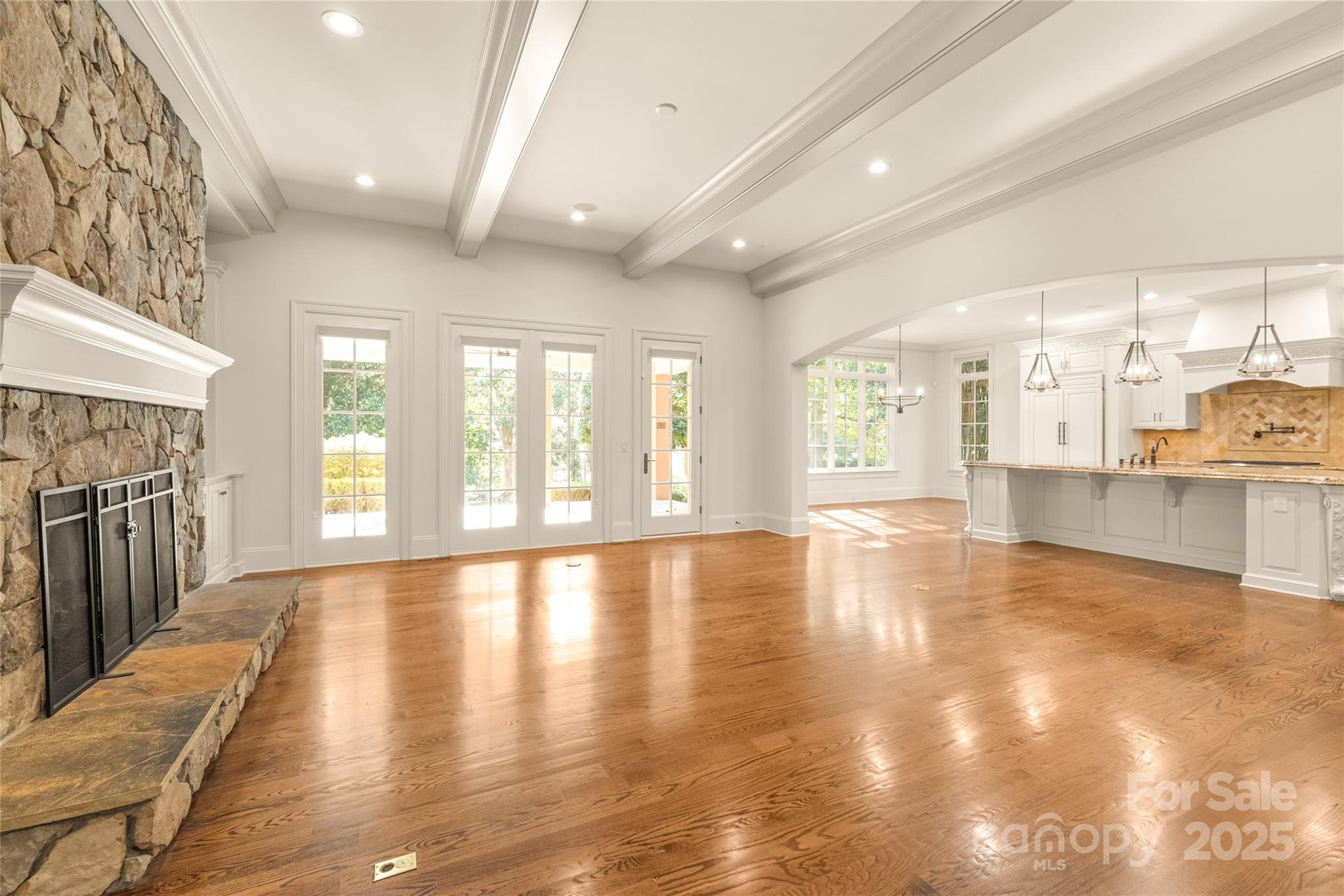 The Peninsula - Residential