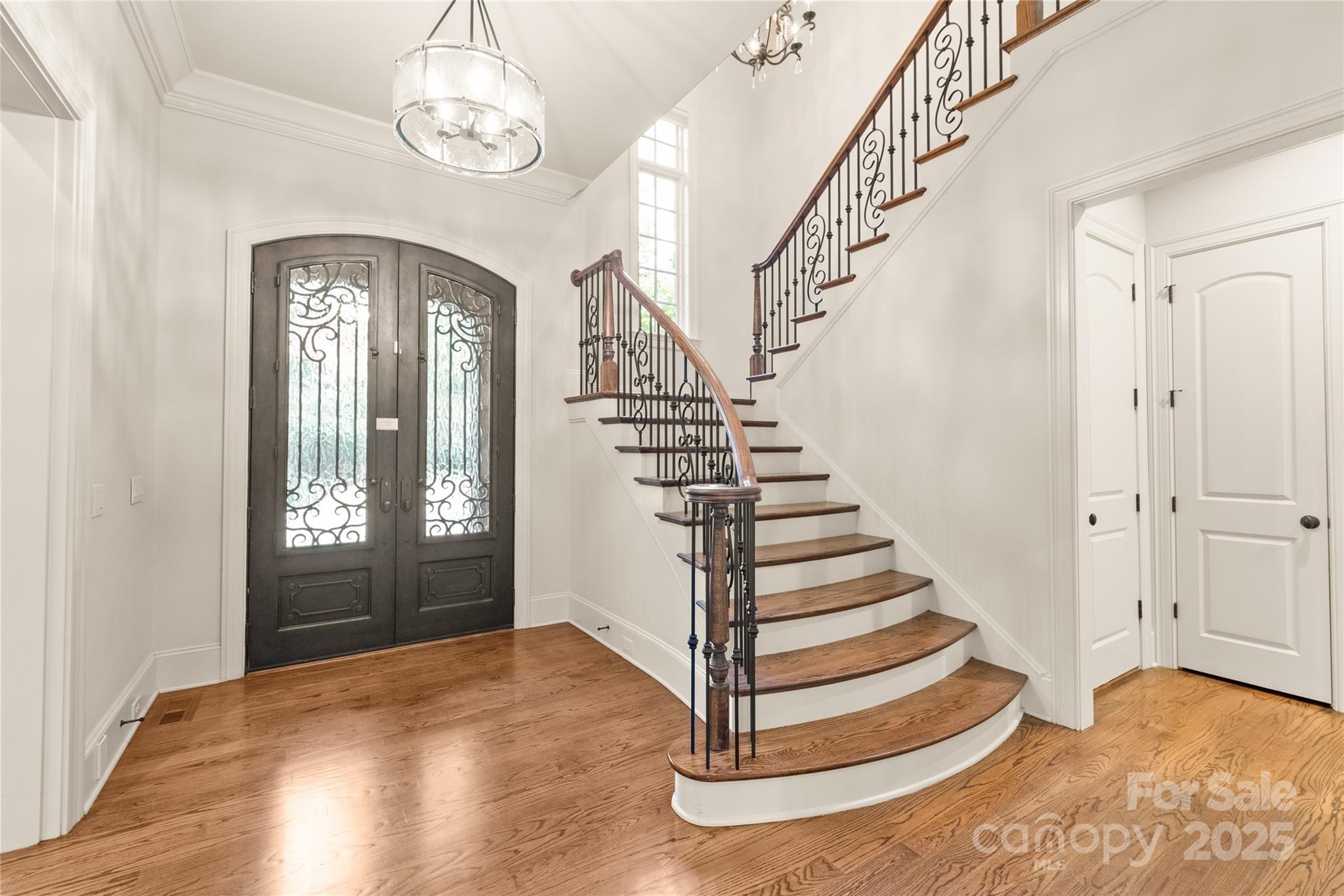 The Peninsula - Residential