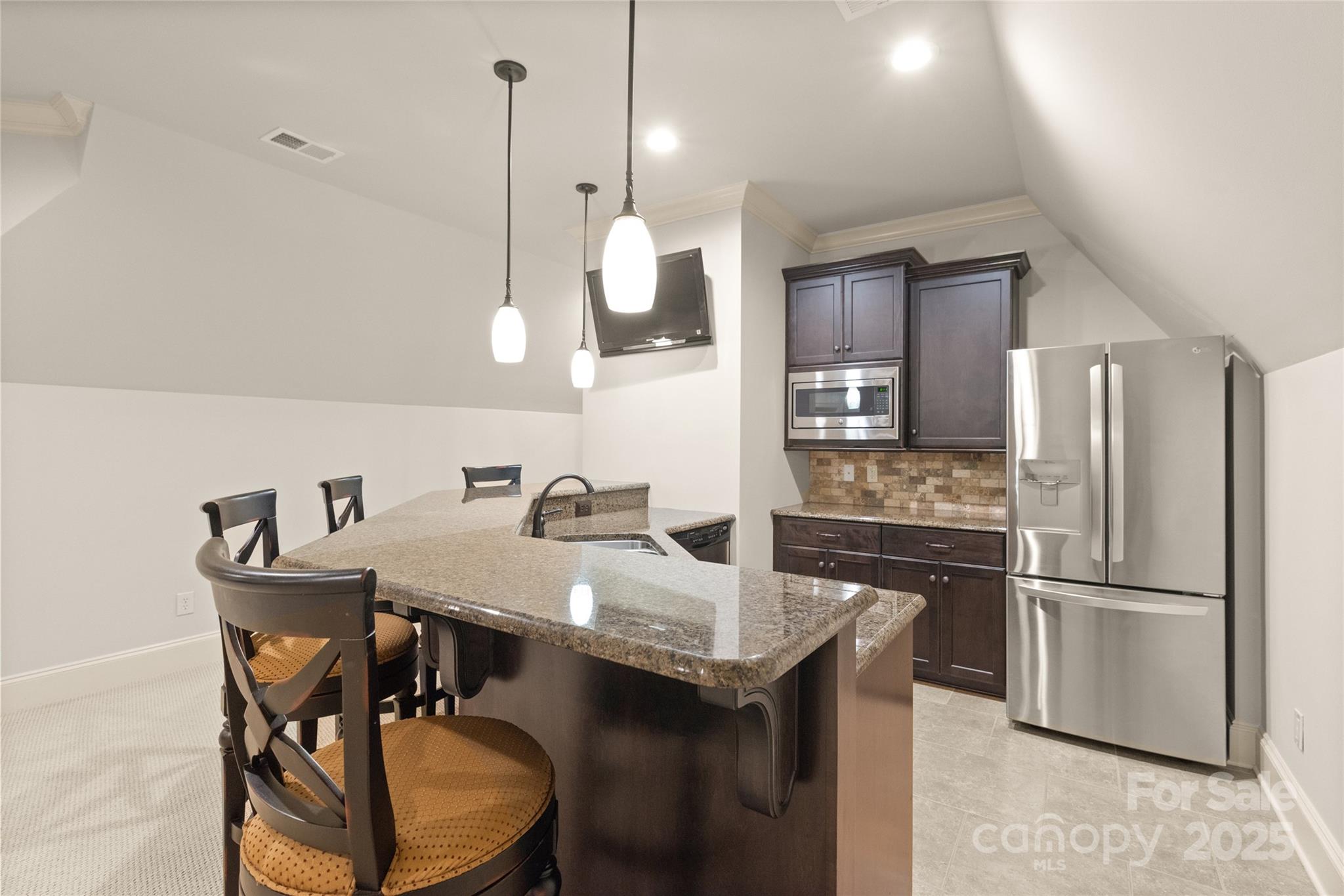 The Peninsula - Residential