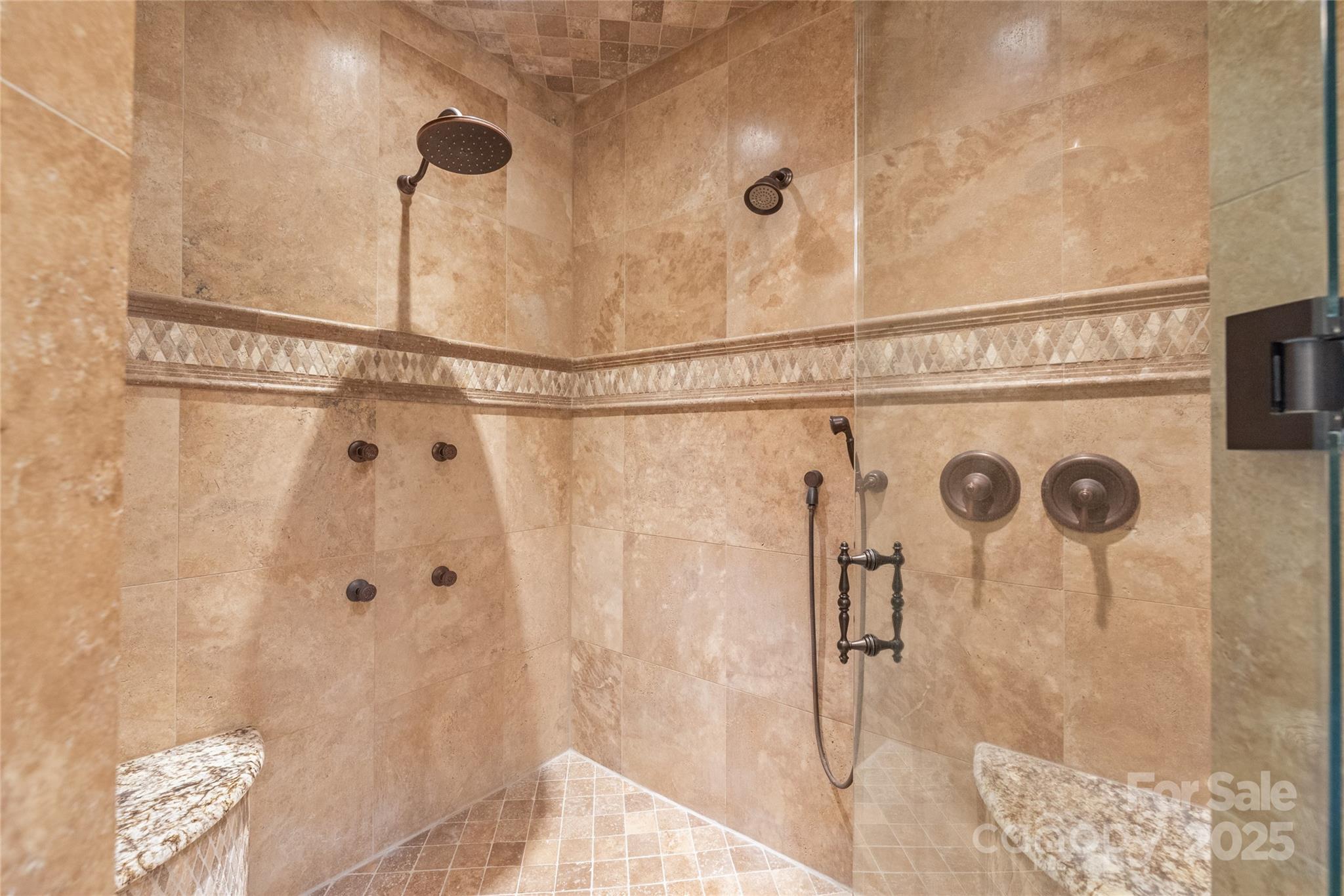 The Peninsula - Residential