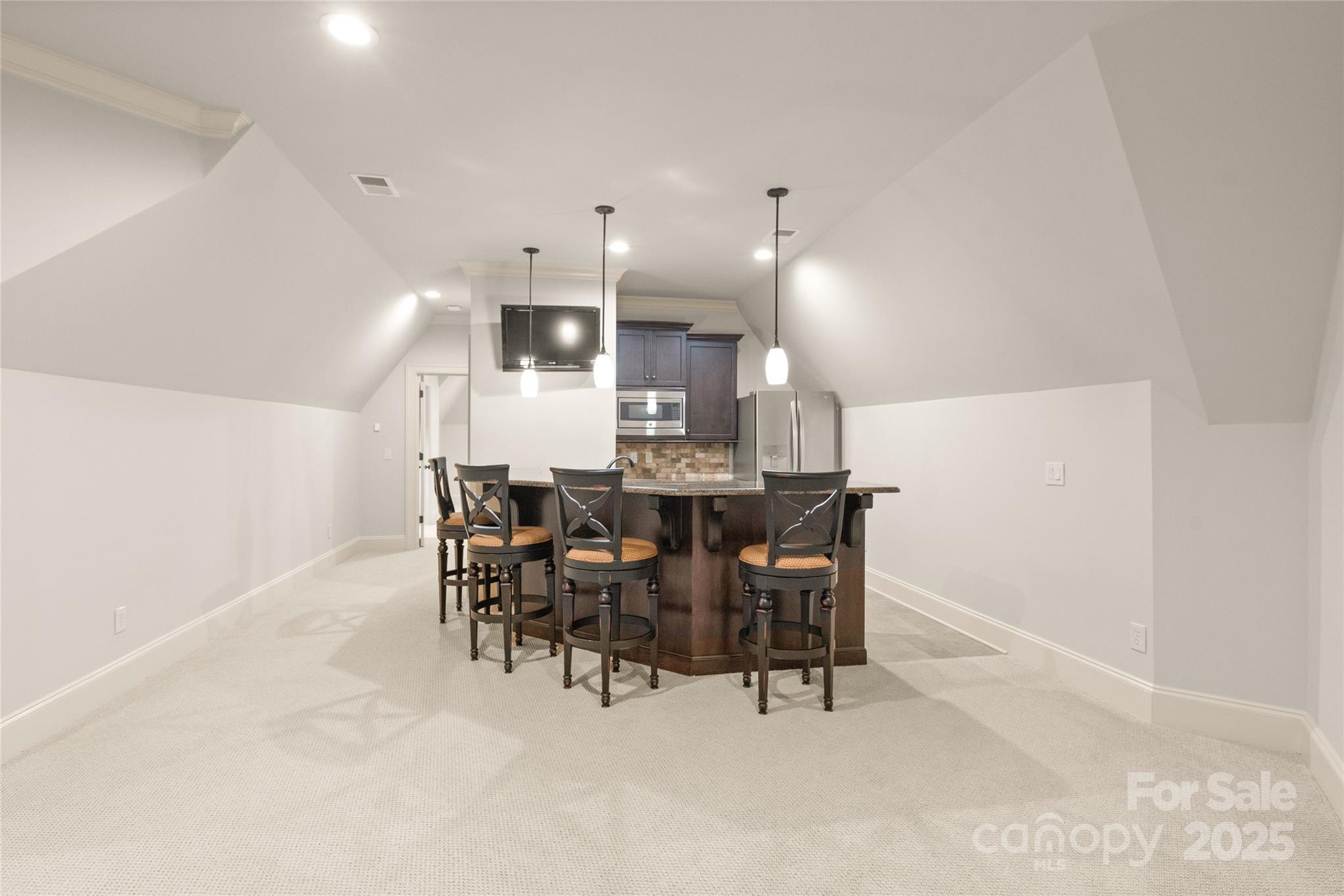 The Peninsula - Residential