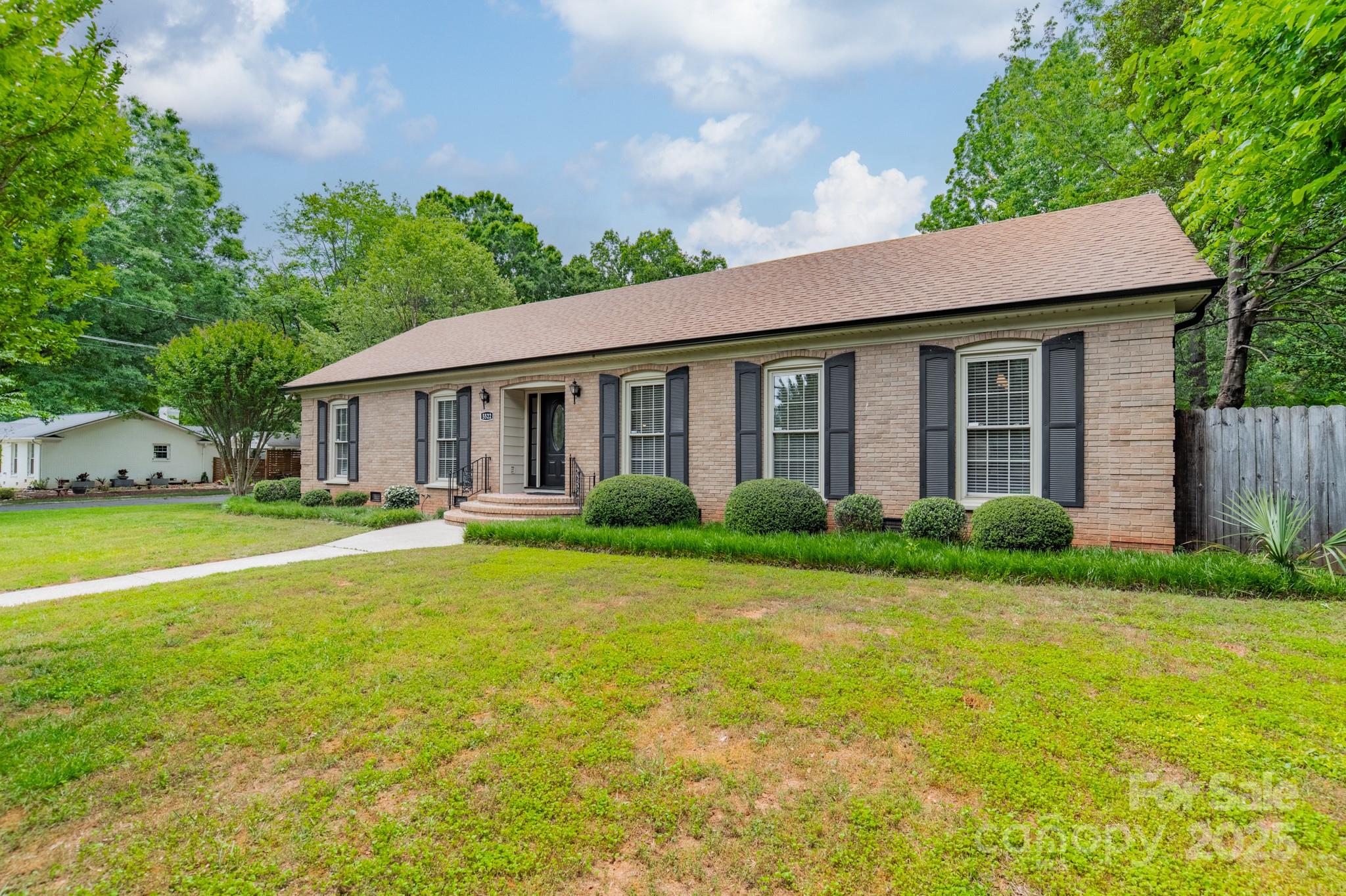 5522 Sharon Road