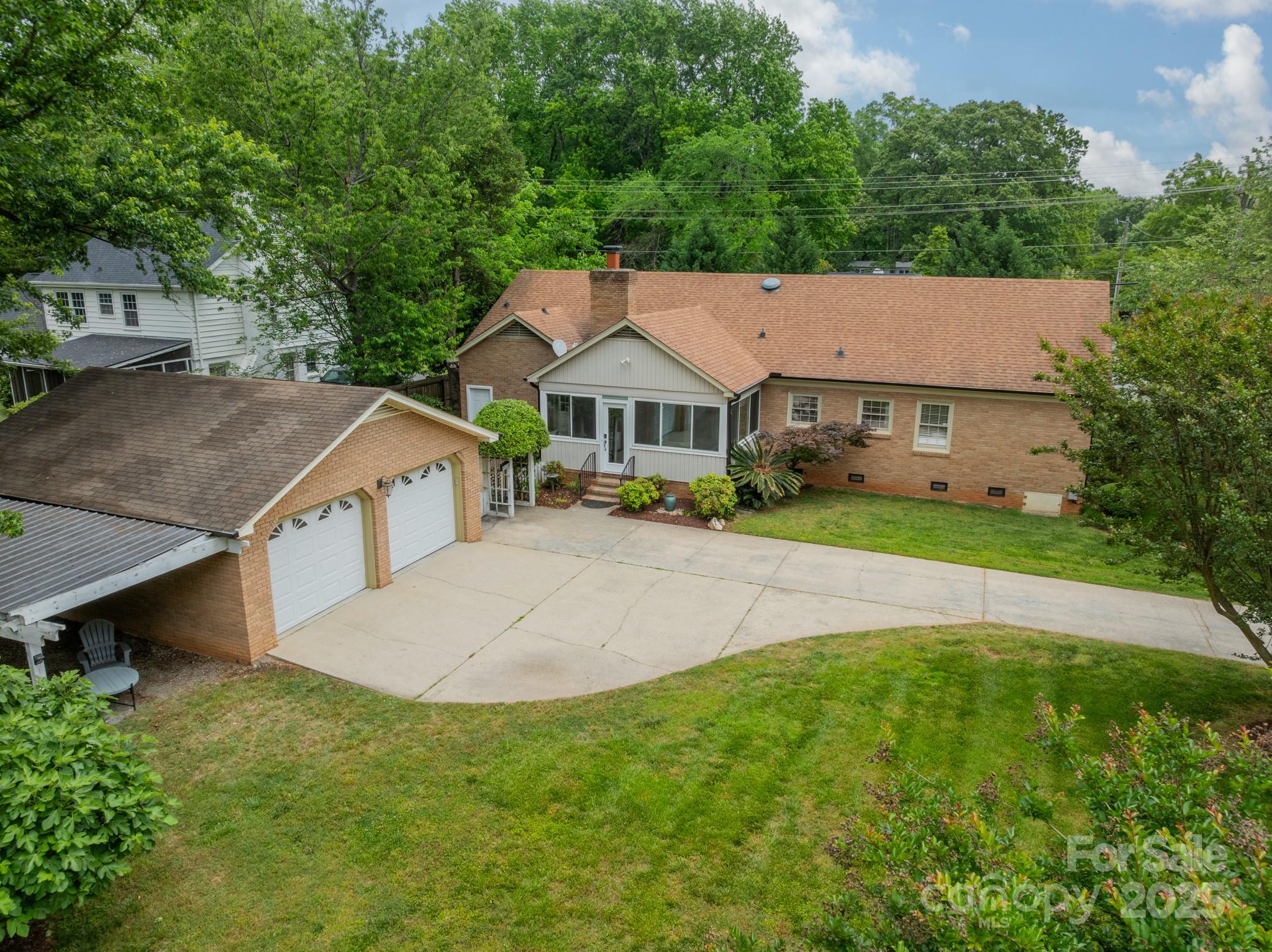 5522 Sharon Road
