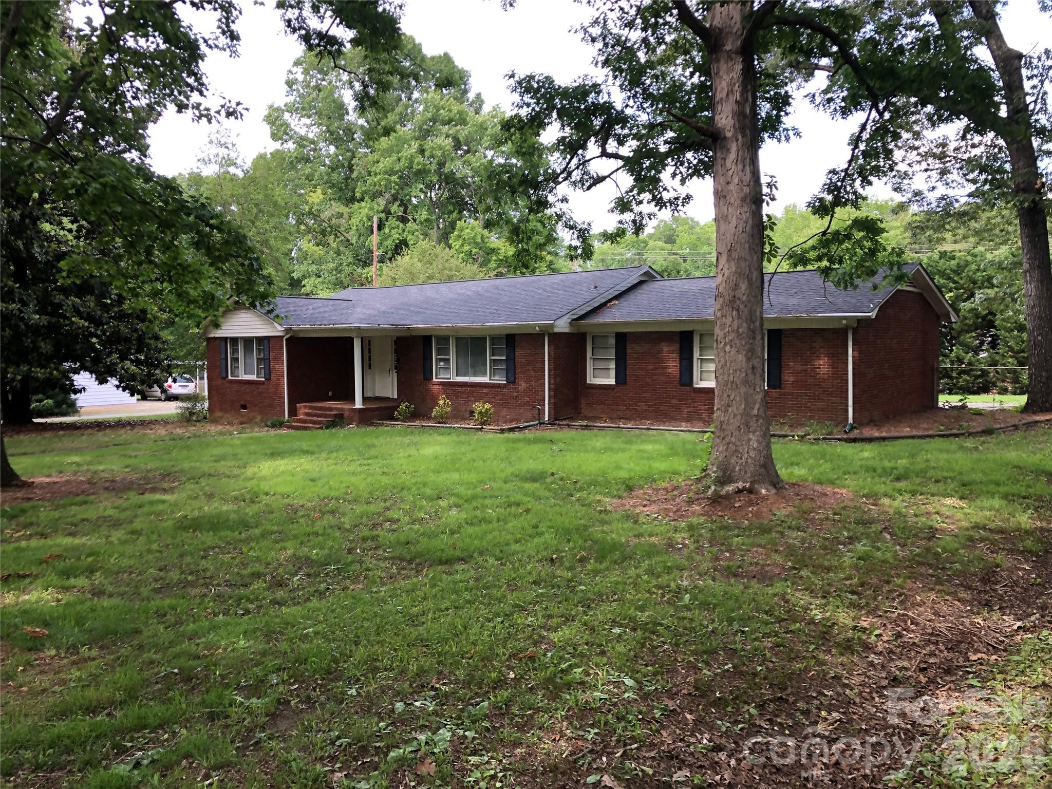 128 Woodlynn Drive