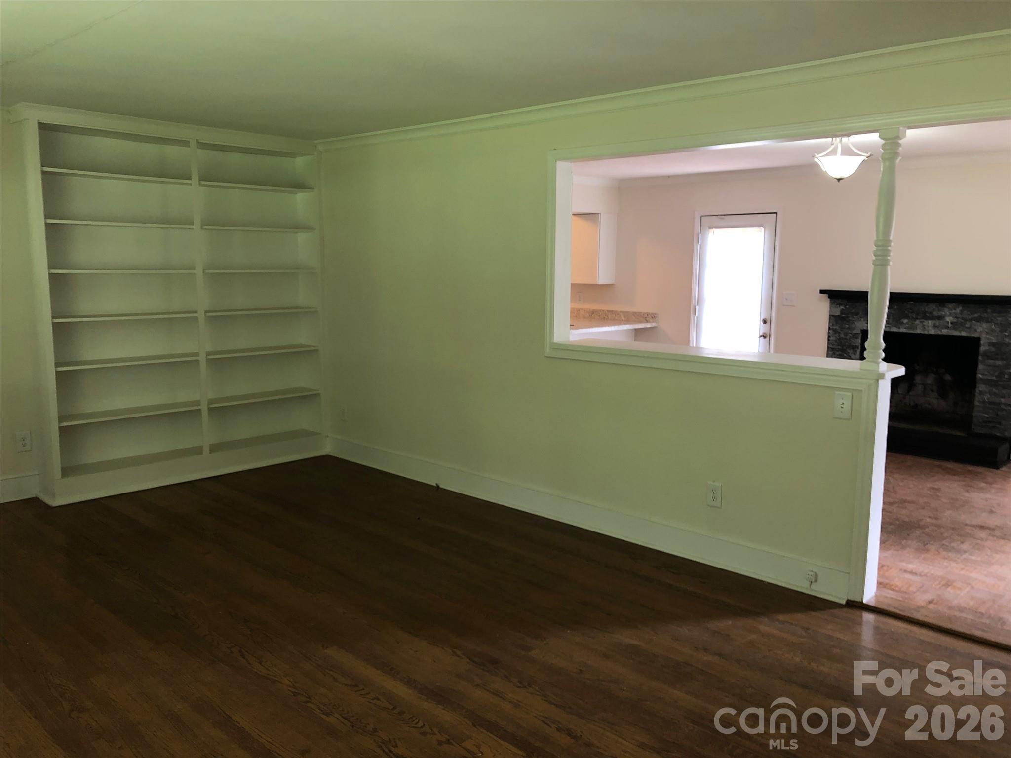 128 Woodlynn Drive