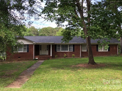 Photo of 128 Woodlynn Drive, Charlotte, NC 28214 (MLS # 4391291)