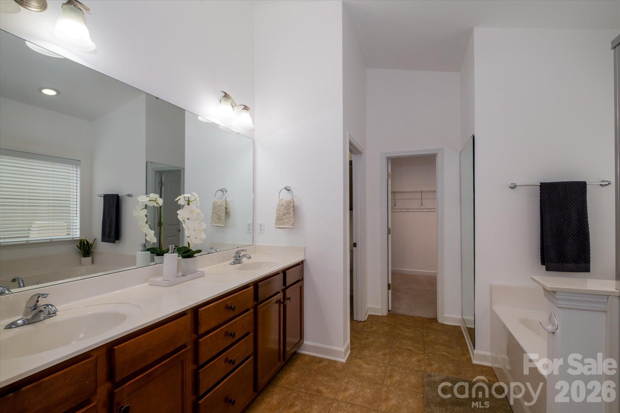 The Vineyards on Lake Wylie - Residential