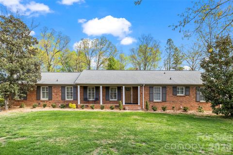 Photo of 2904 Unionville Indian Trail Road W, Indian Trail, NC 28079 (MLS # 4357130)