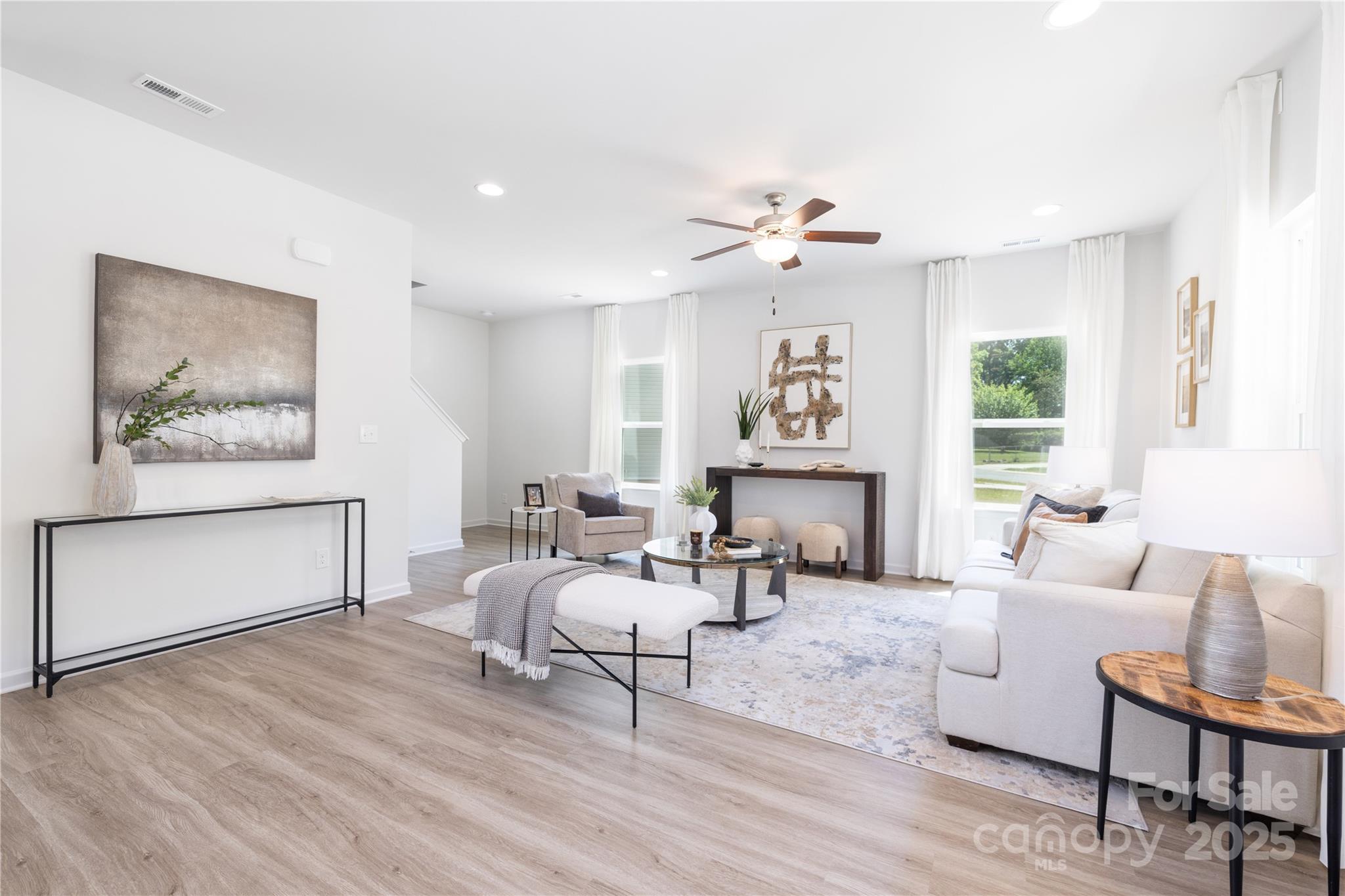 307 E Glendale Avenue