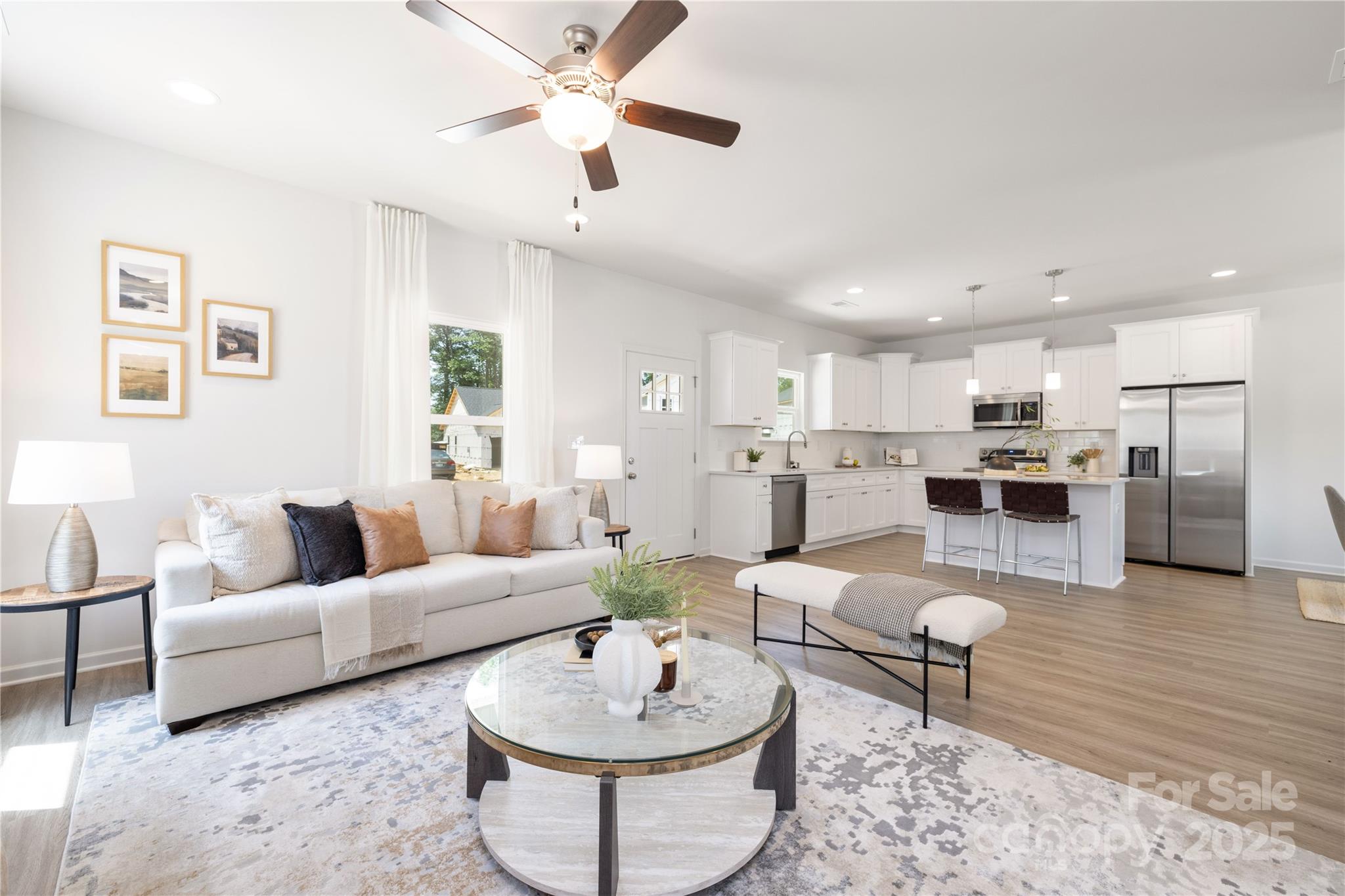 307 E Glendale Avenue