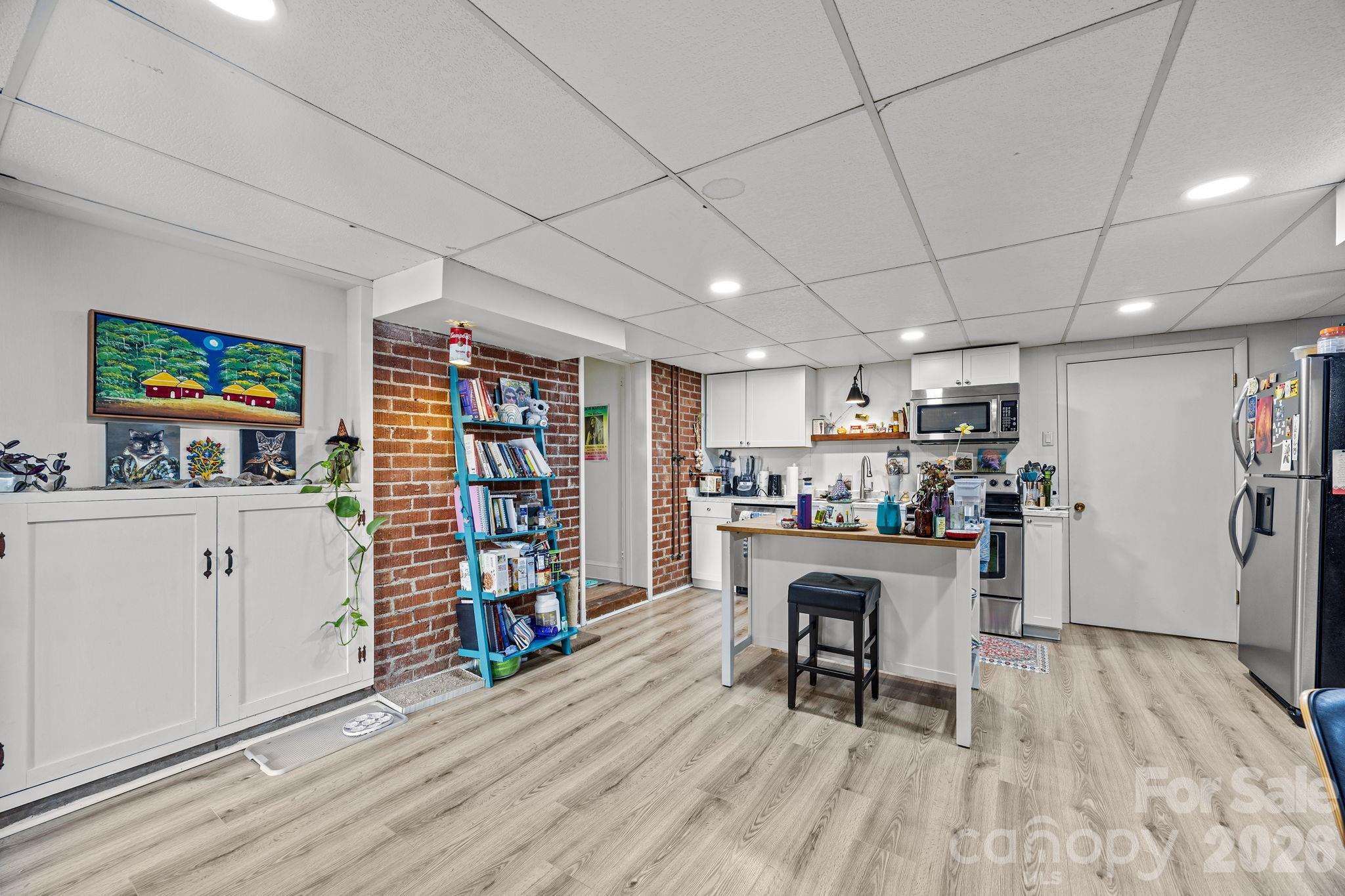 Oakley - Residential Income