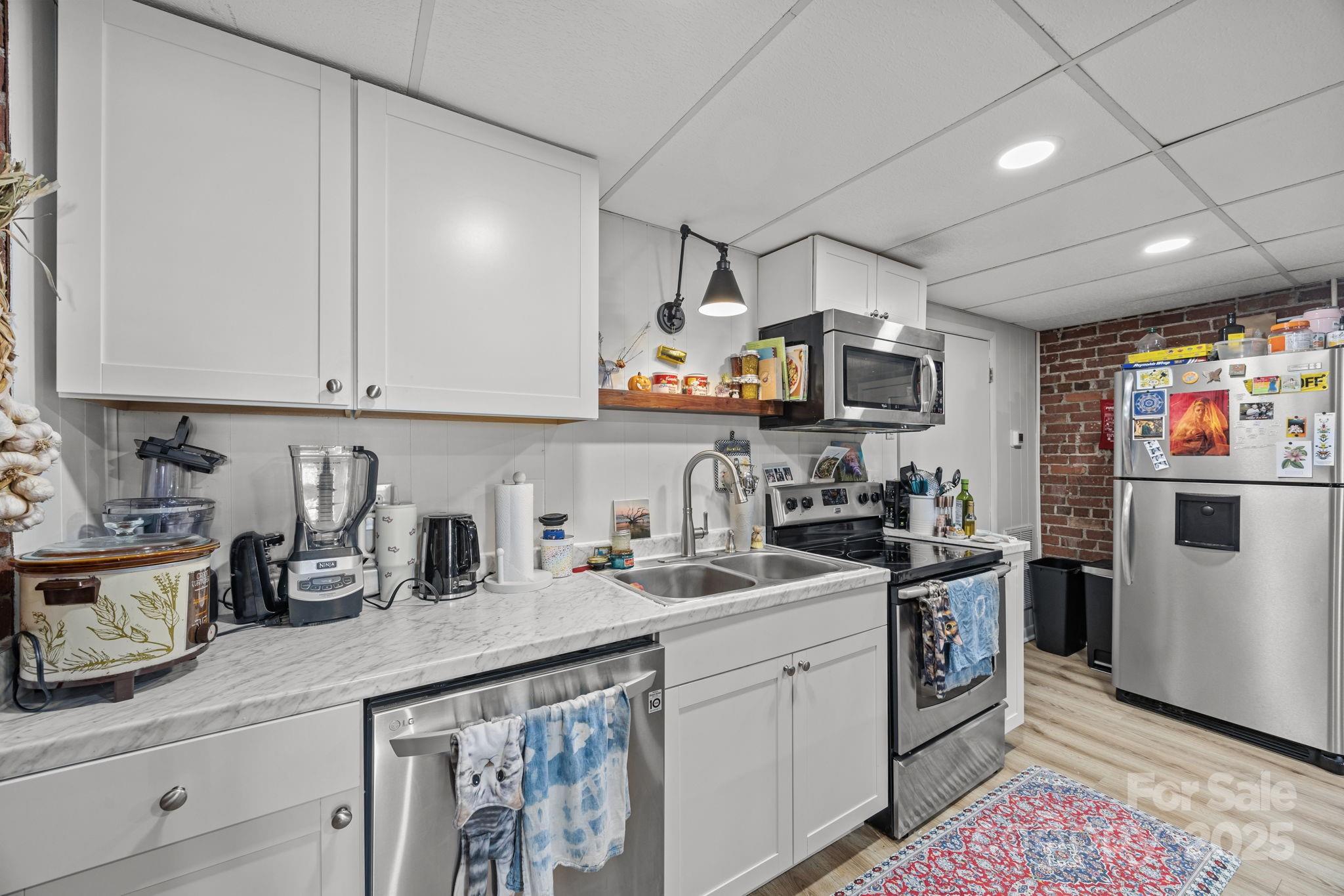 Oakley - Residential Income