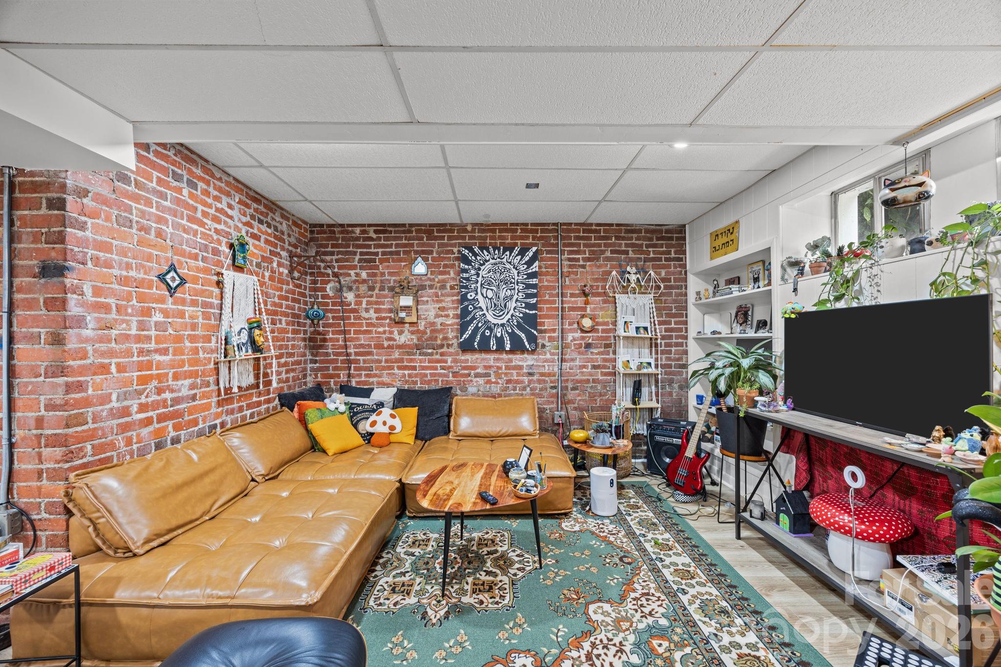 Oakley - Residential Income