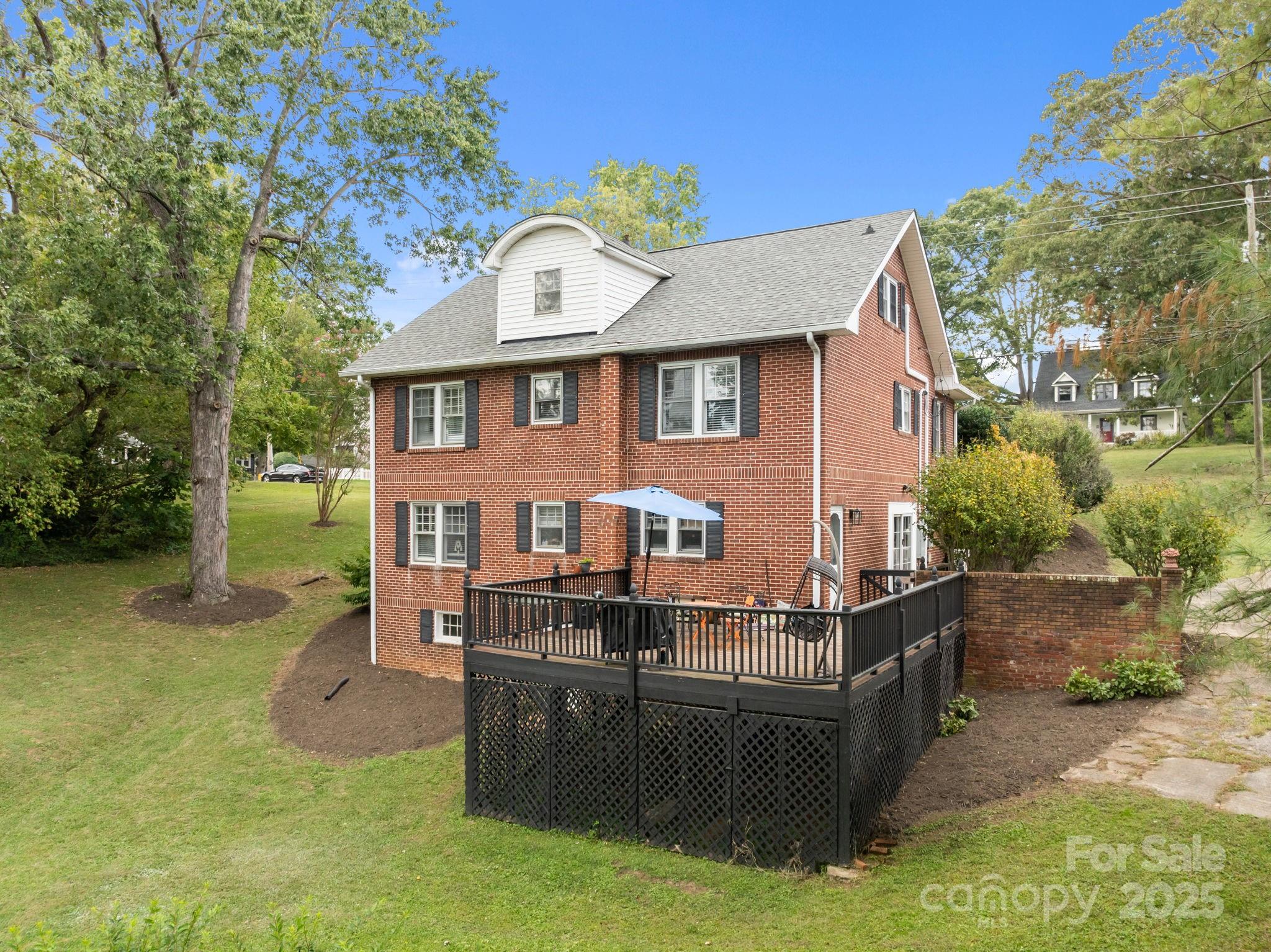 Oakley - Residential Income