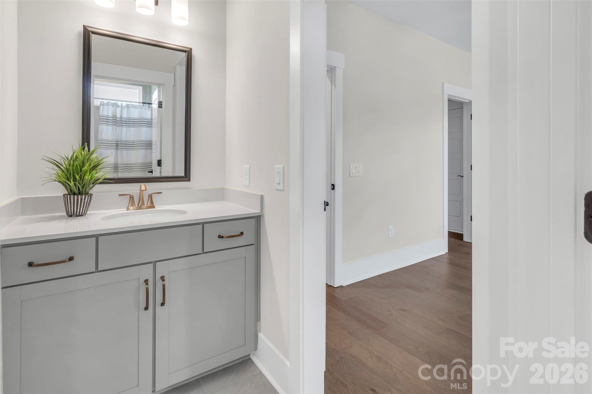 Cavesson - Residential