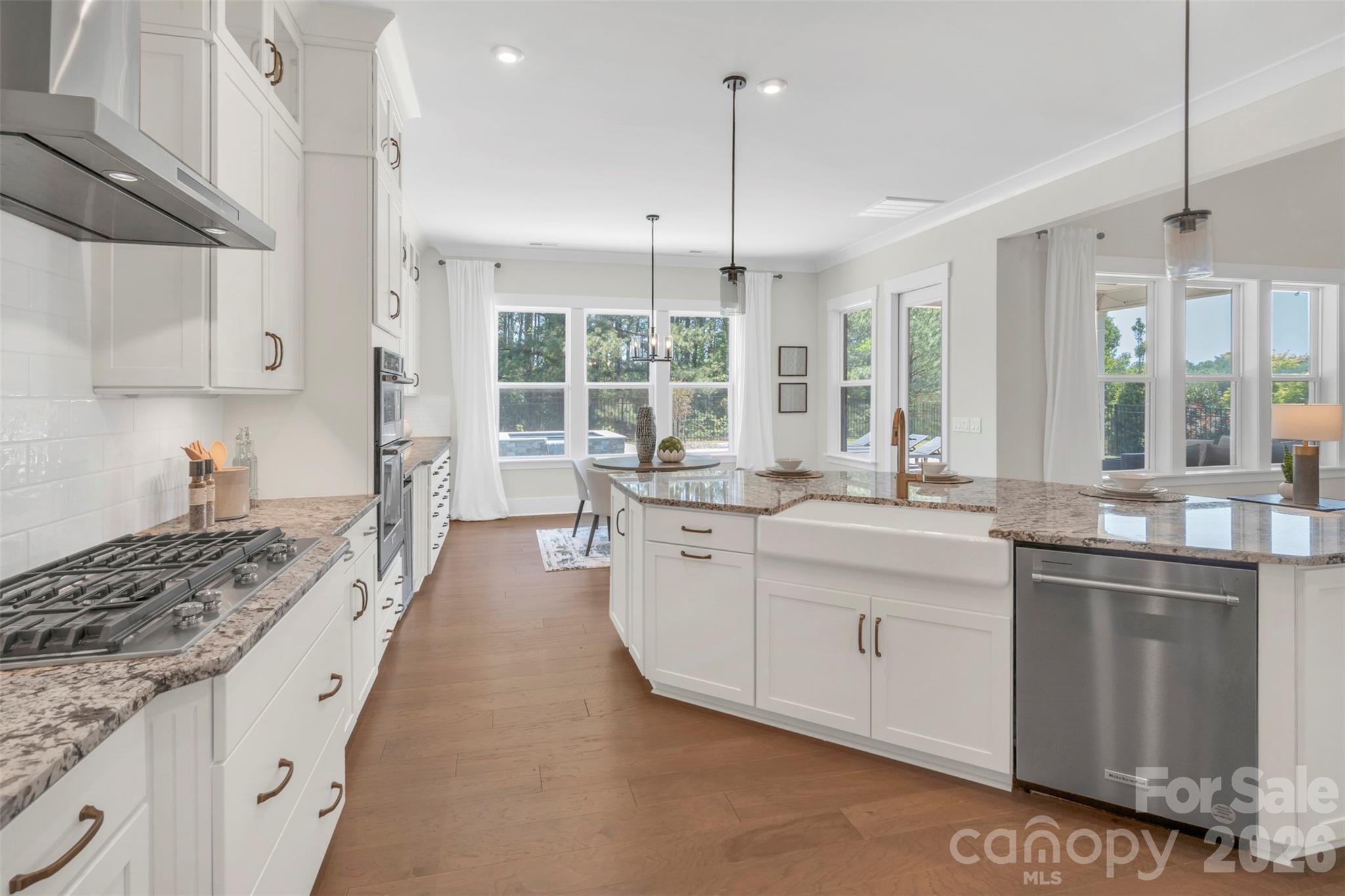 Cavesson - Residential