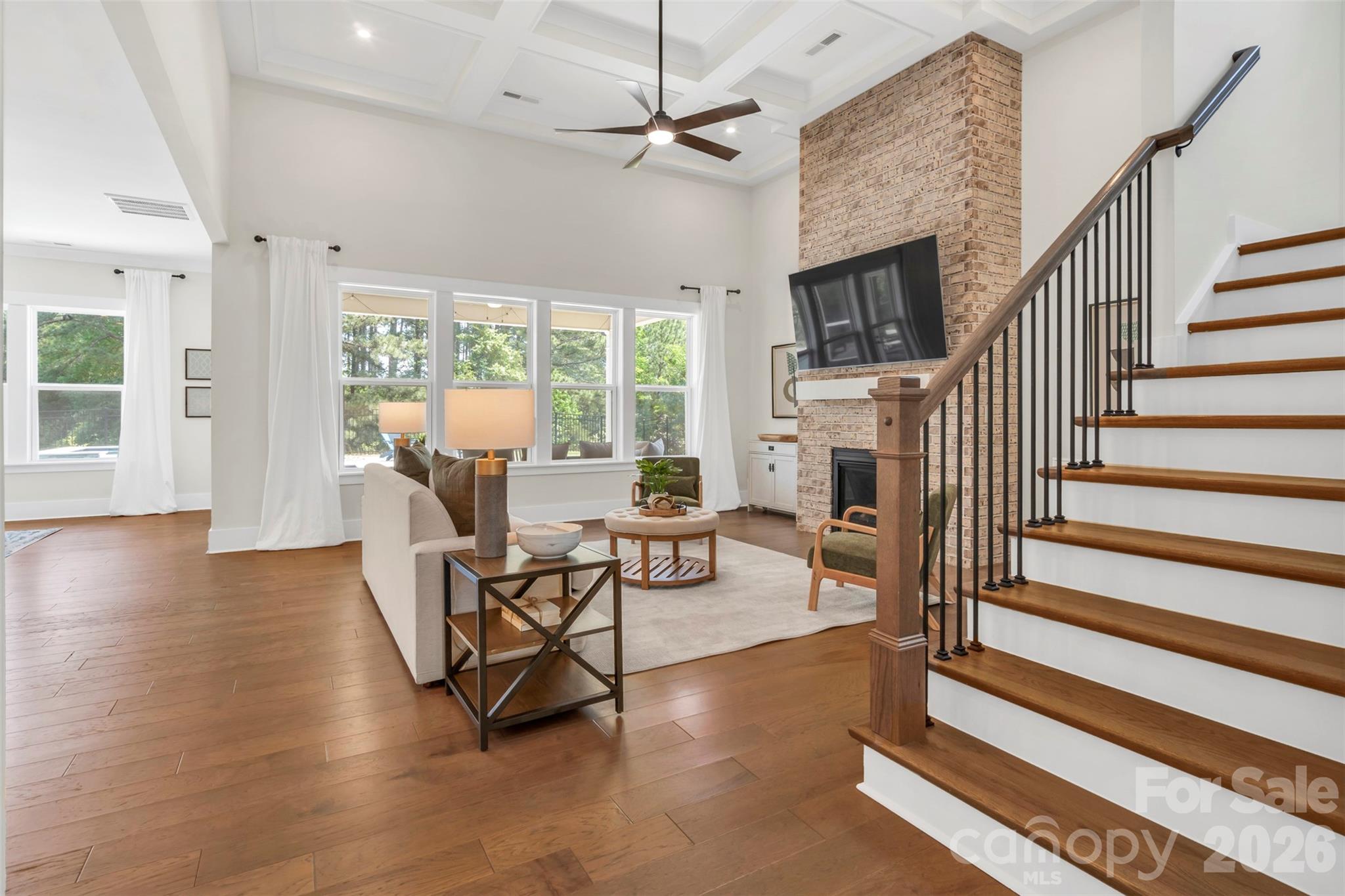 Cavesson - Residential