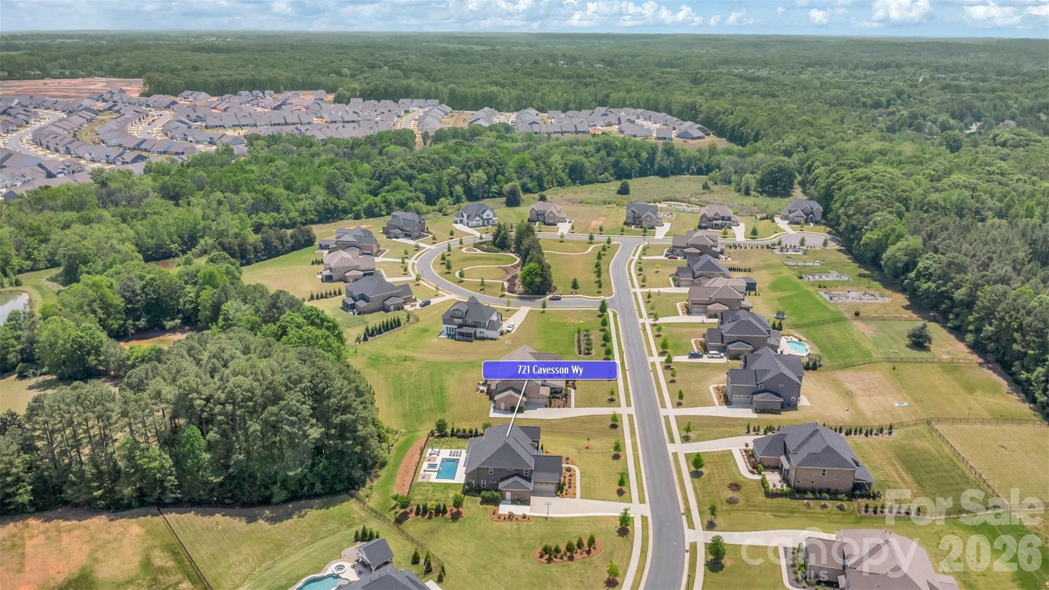 Cavesson - Residential