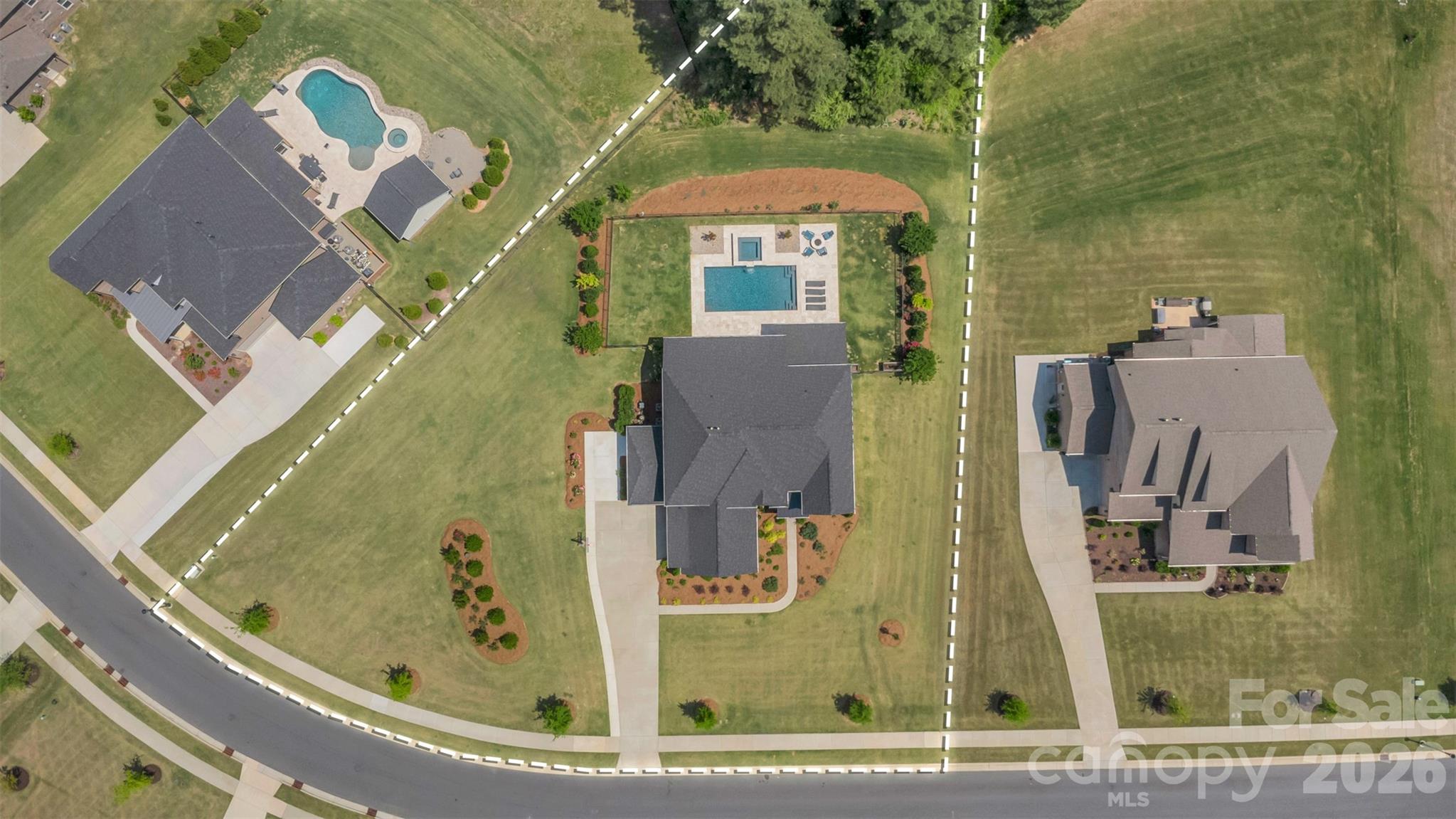 Cavesson - Residential