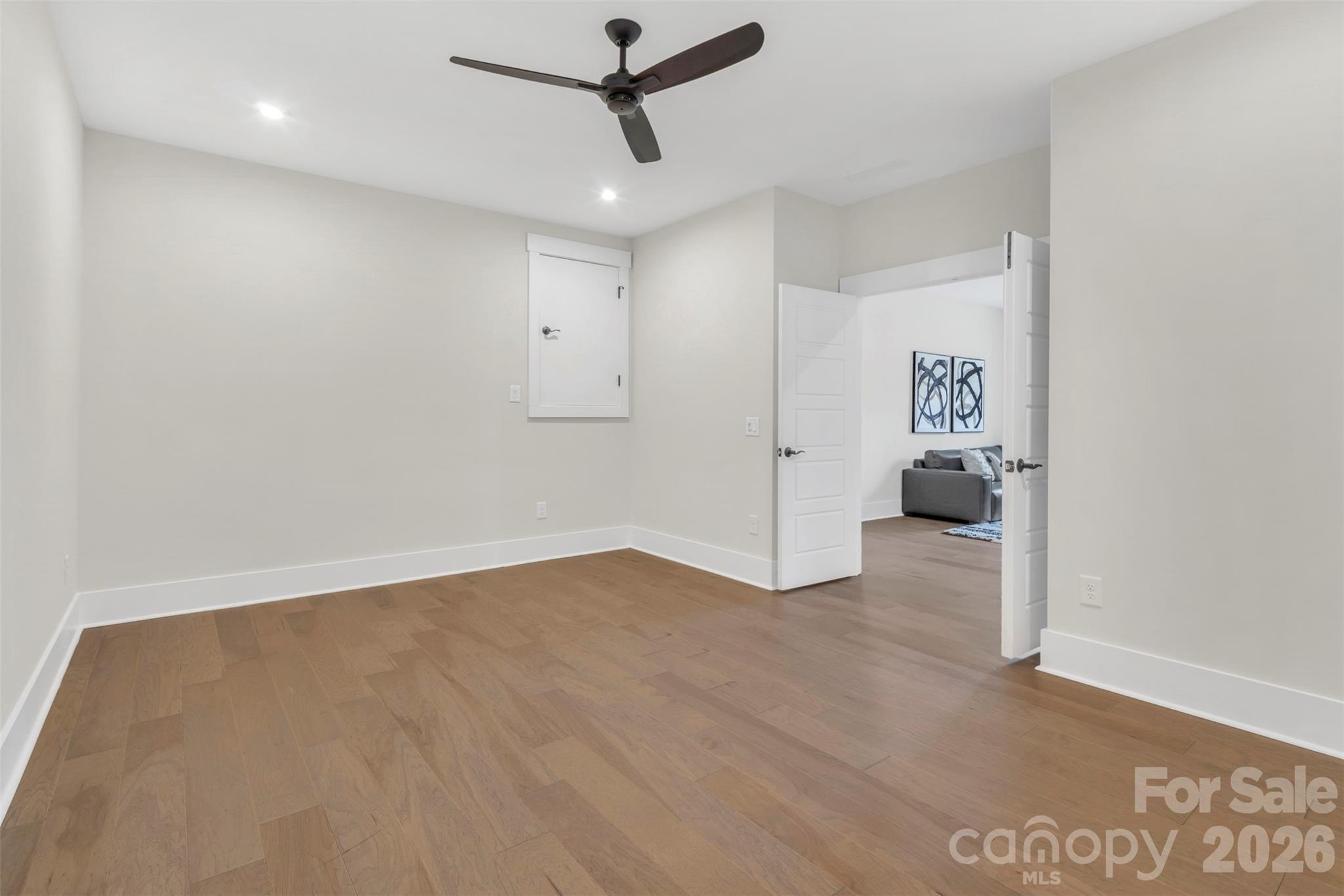 Cavesson - Residential