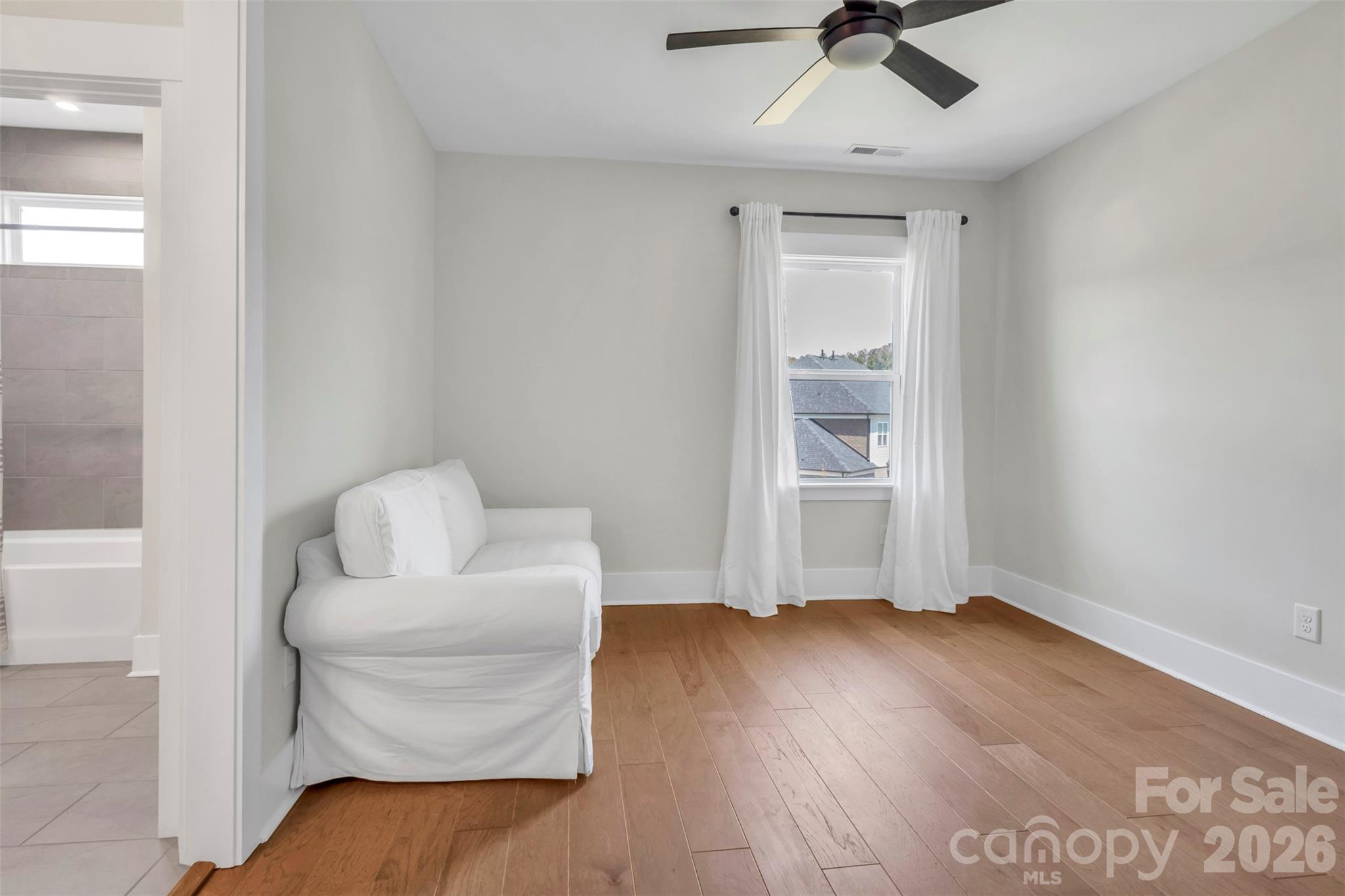 Cavesson - Residential