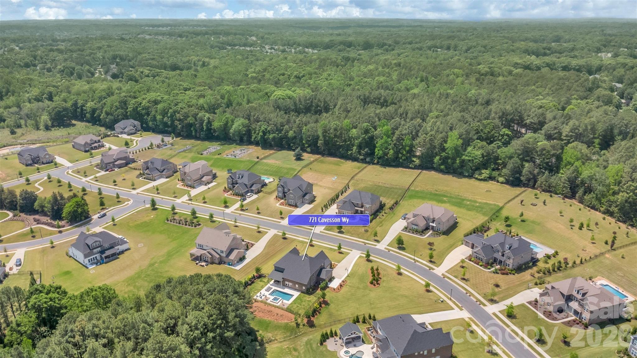 Cavesson - Residential