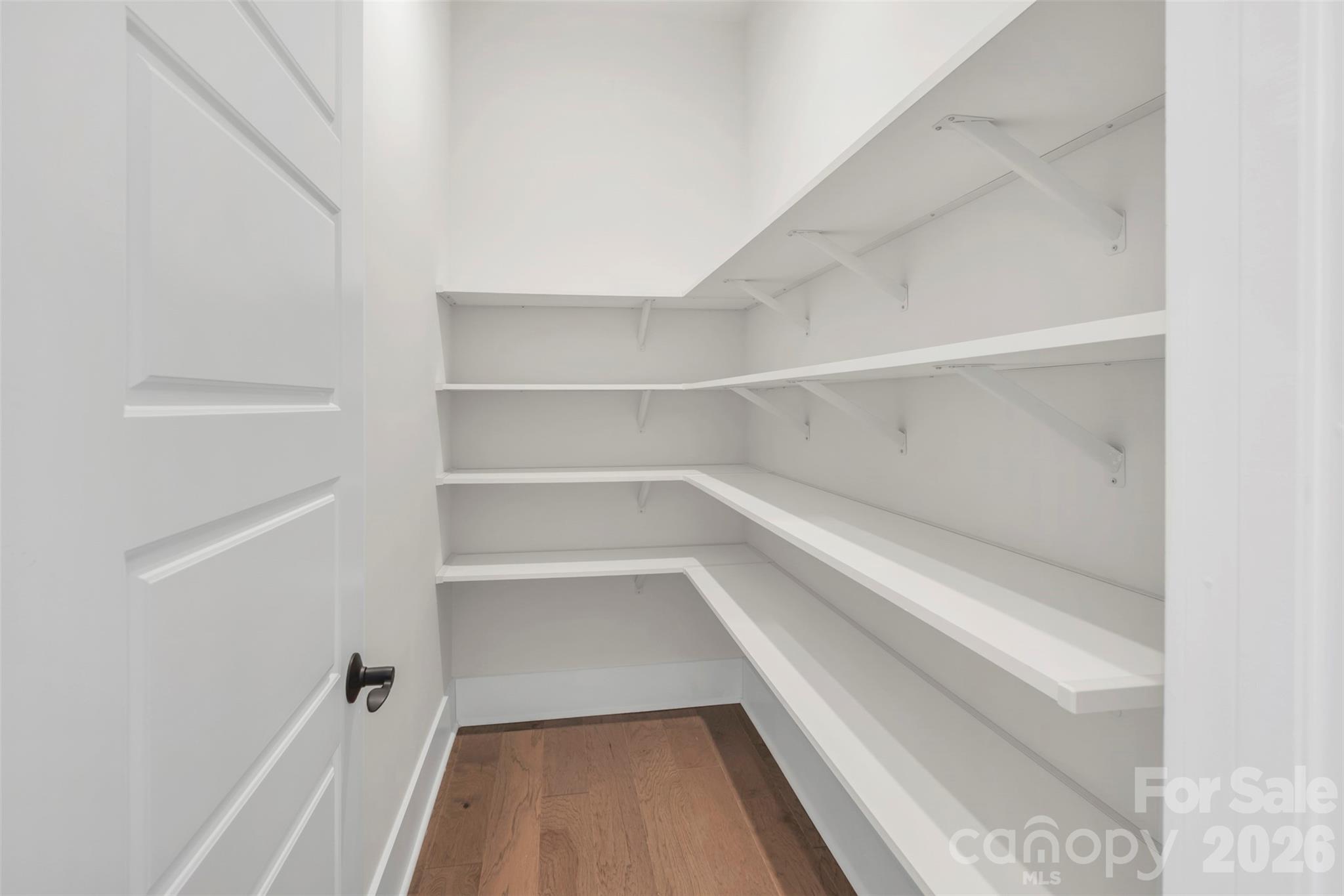 Cavesson - Residential