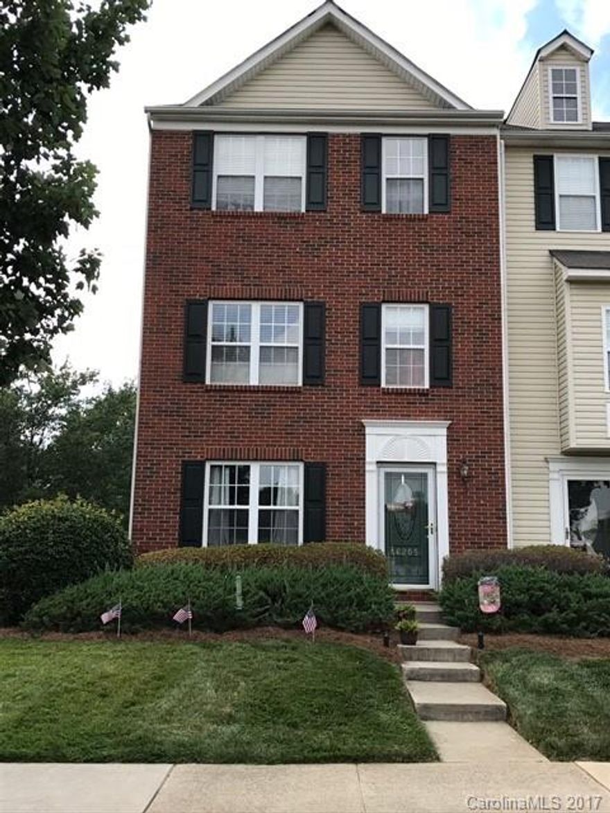 Wonderfully maintained townhome!  Great location in sought after Oakhurst!  Park like setting across from large common area.  Great end unit location!  Hardwoods on first 2 floors.  3 bedrooms and a bonus!  Direct all questions and requests to the owner/landlord.