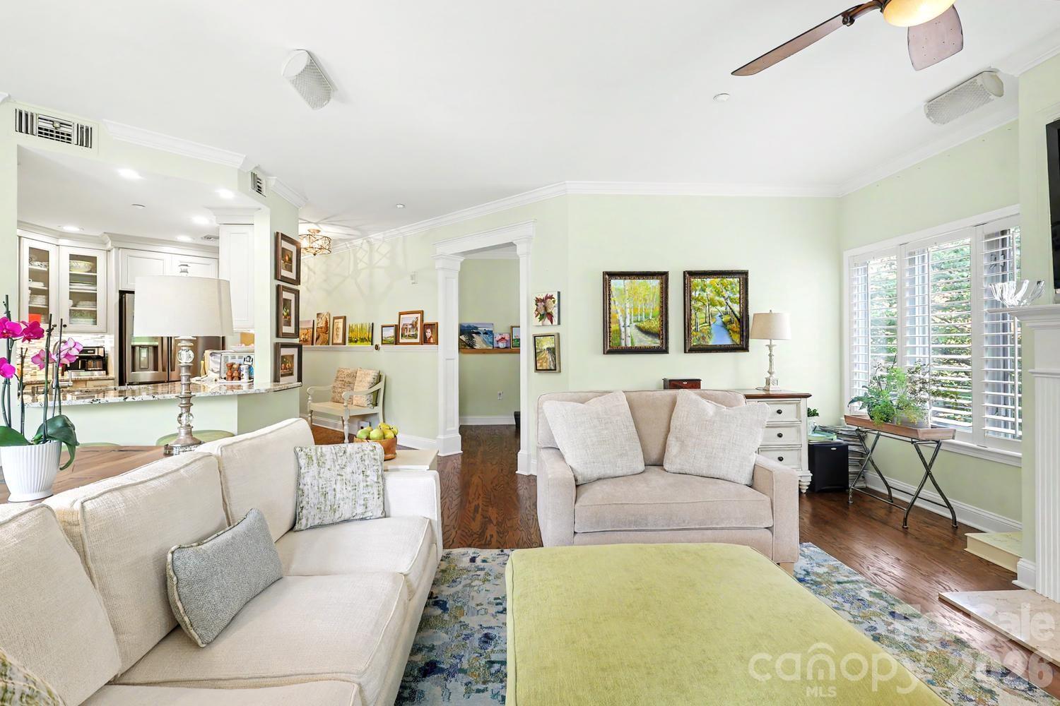 401 N Church Street 208