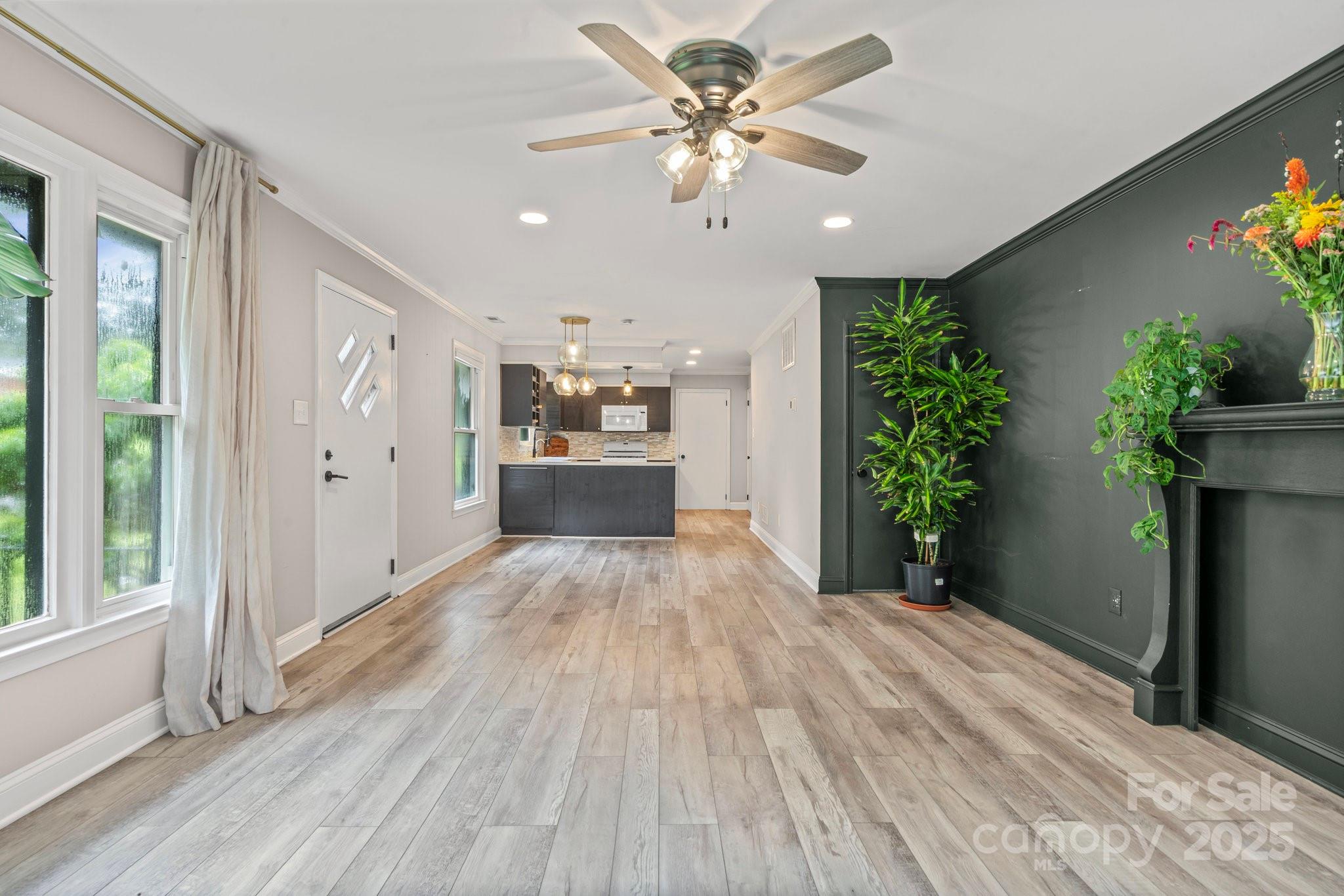 119 Meadowbrook Lane