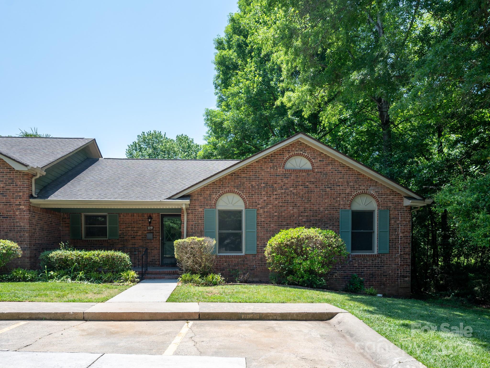 Ashebrook Villas - Residential