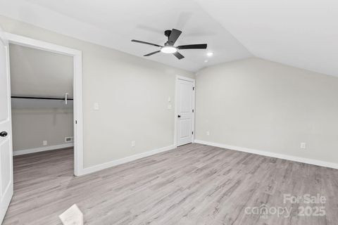 listing image 40