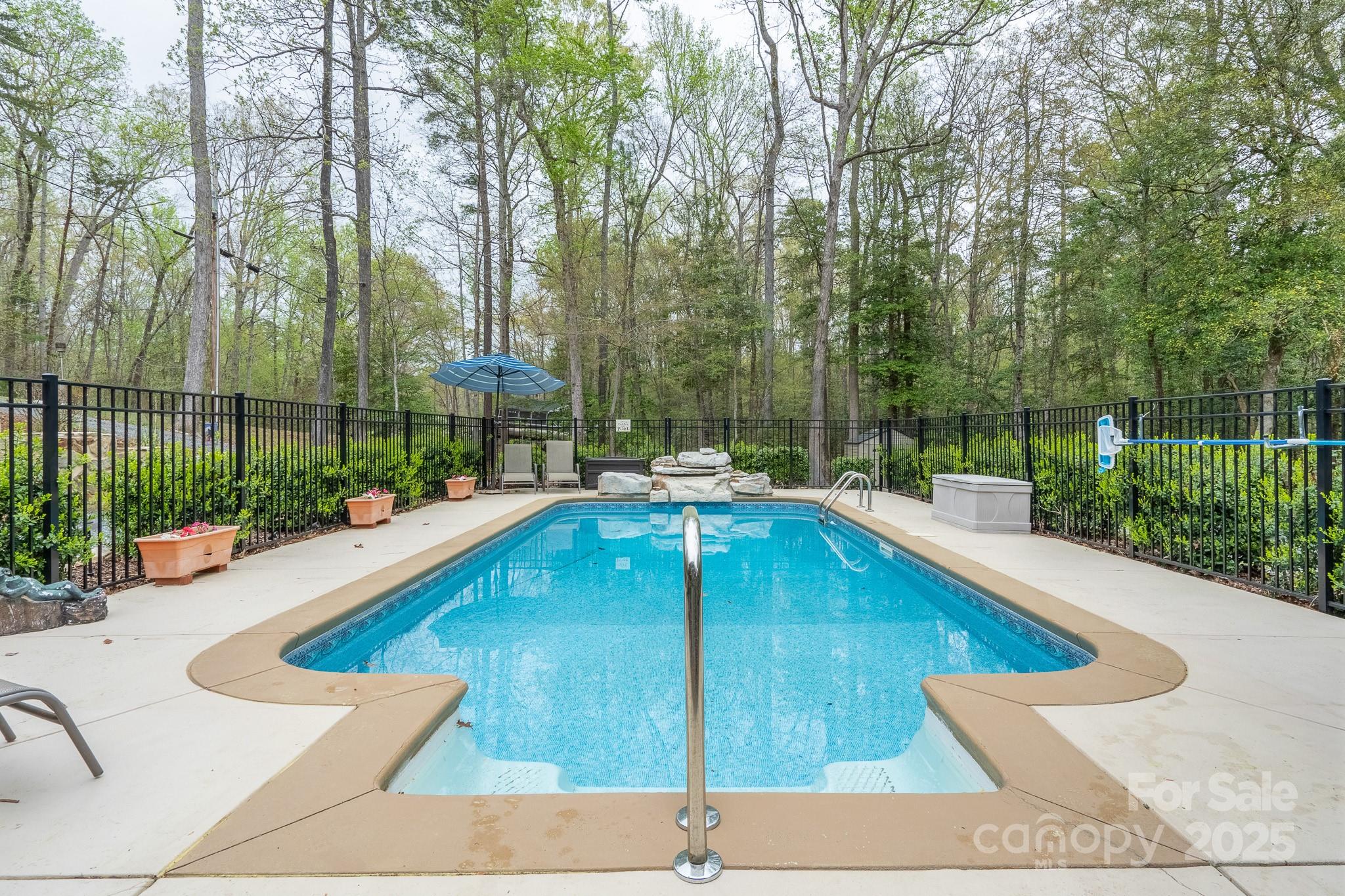 528 Manchester Road
