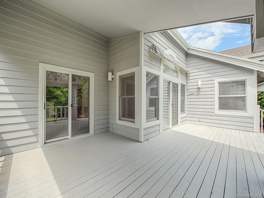 The Meadows At Laurel Ridge - Residential