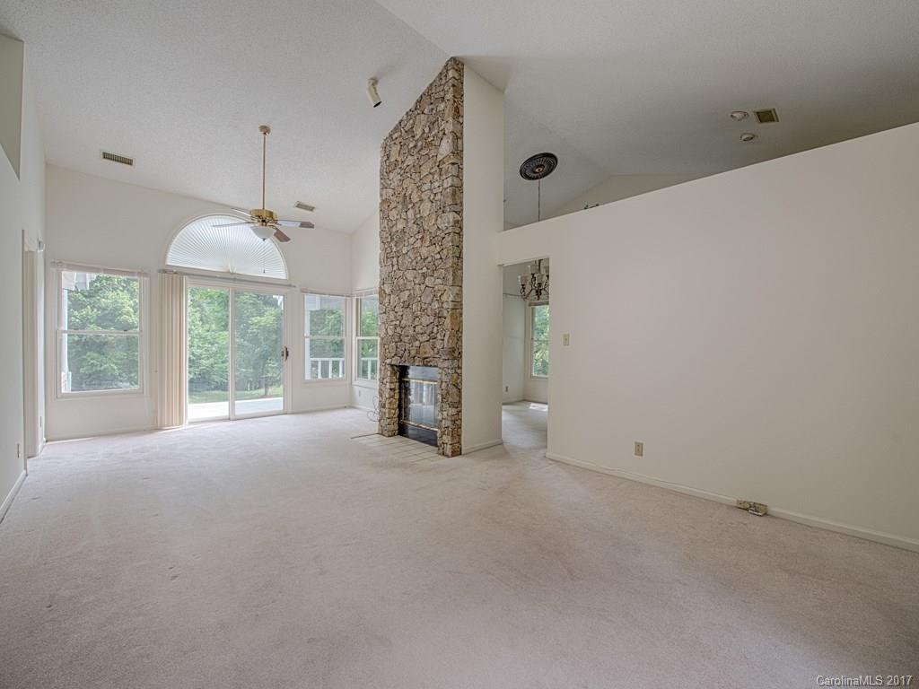 The Meadows At Laurel Ridge - Residential