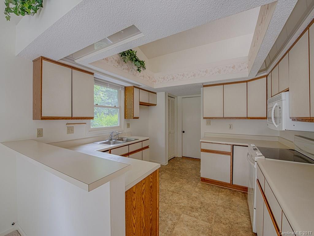 The Meadows At Laurel Ridge - Residential